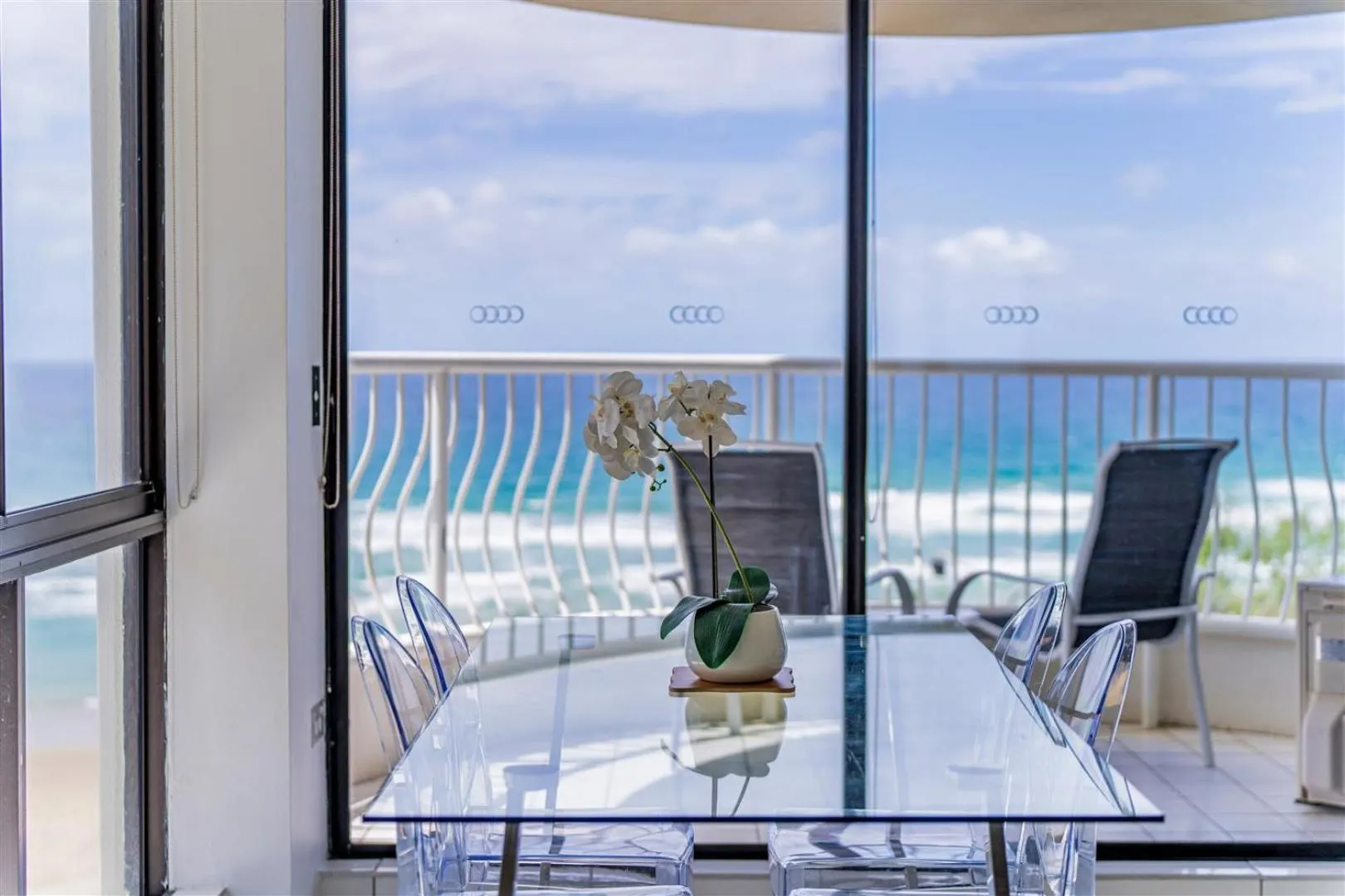 Dining area in Olympus Beachfront Apartments
