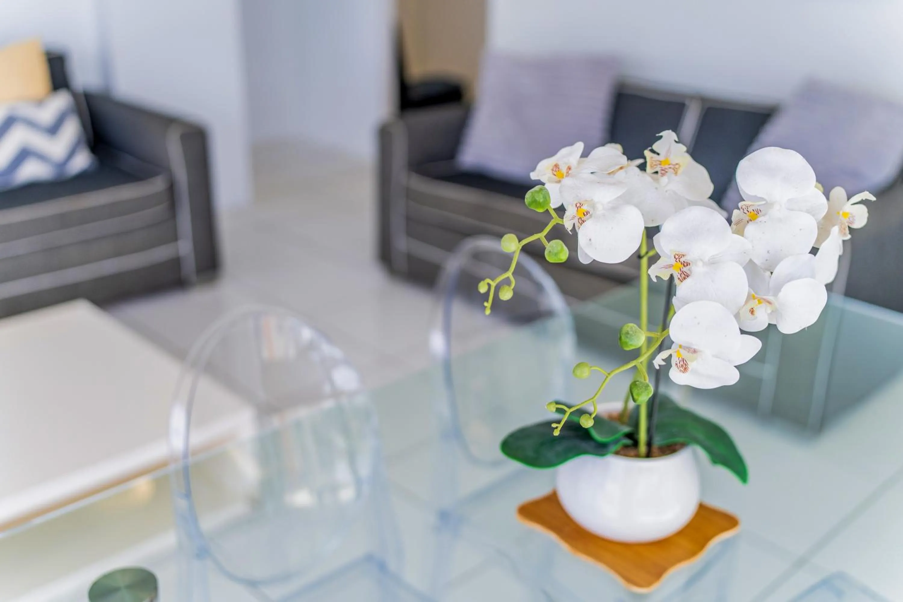 Dining area in Olympus Beachfront Apartments
