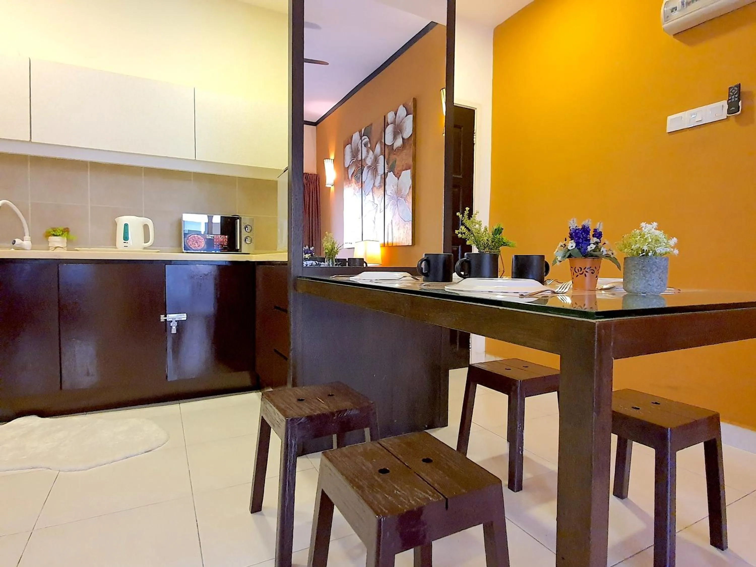 Dining area in Gold Coast Morib Studio l Apartment I Penthouse