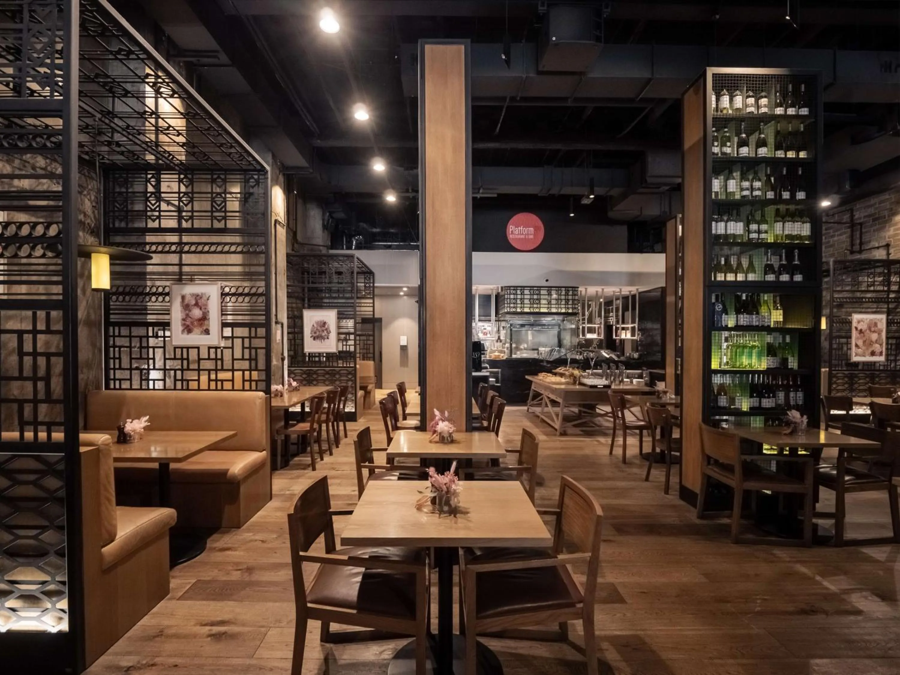 Restaurant/places to eat in DoubleTree by Hilton Melbourne