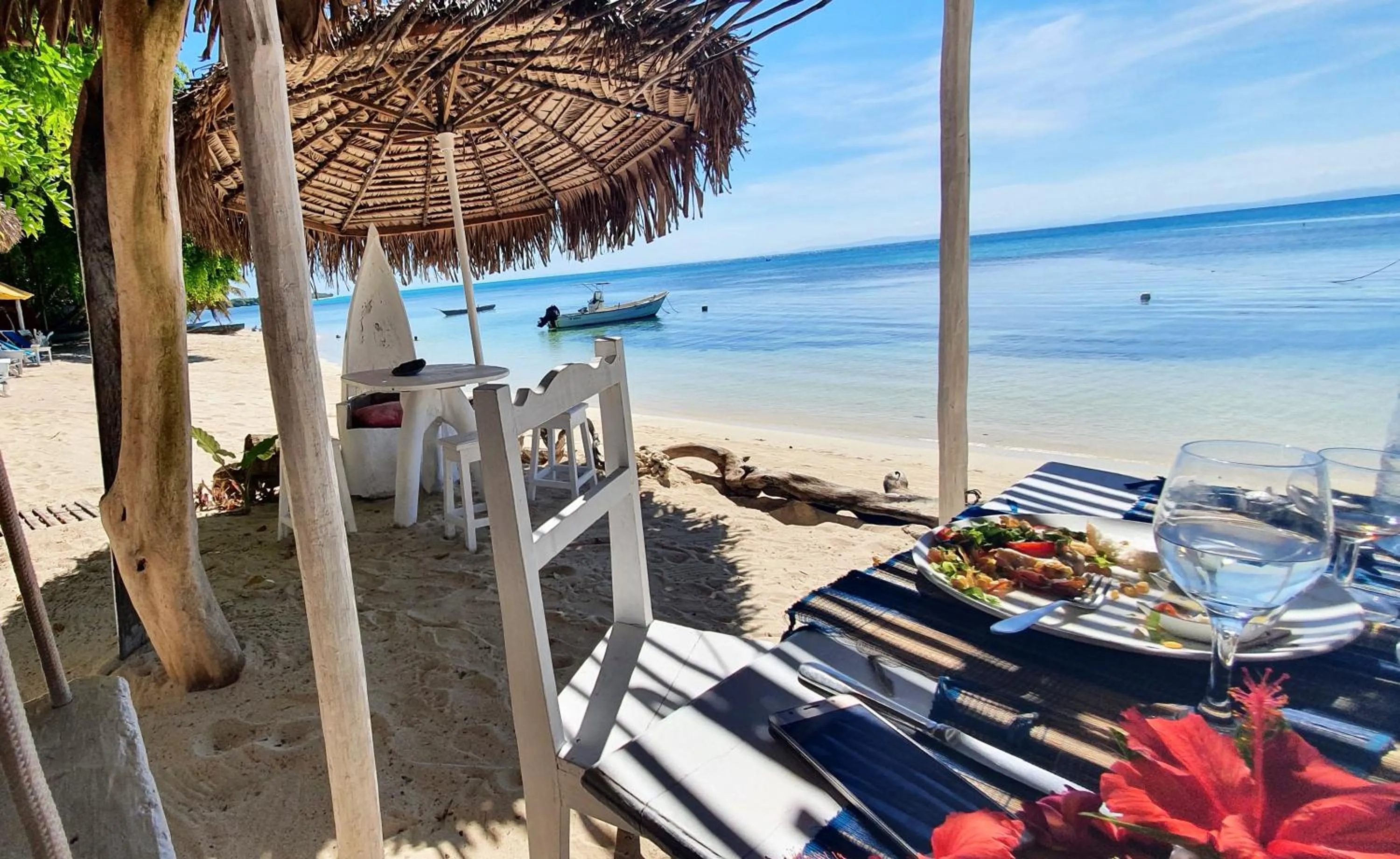 Restaurant/places to eat in Hotel ECOLODGE LE RAVORAHA