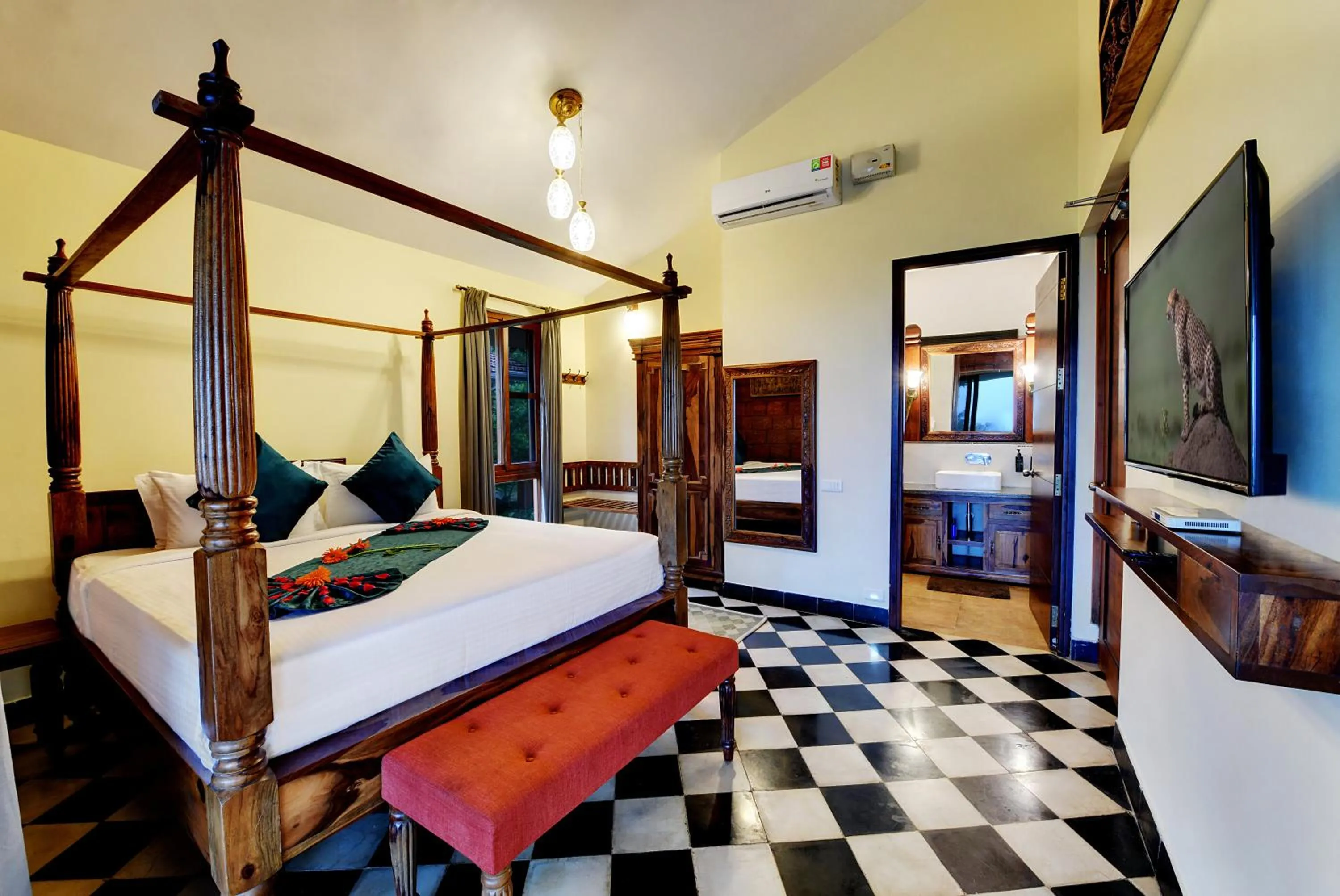 Bedroom, Bed in Heritage Resort Coorg