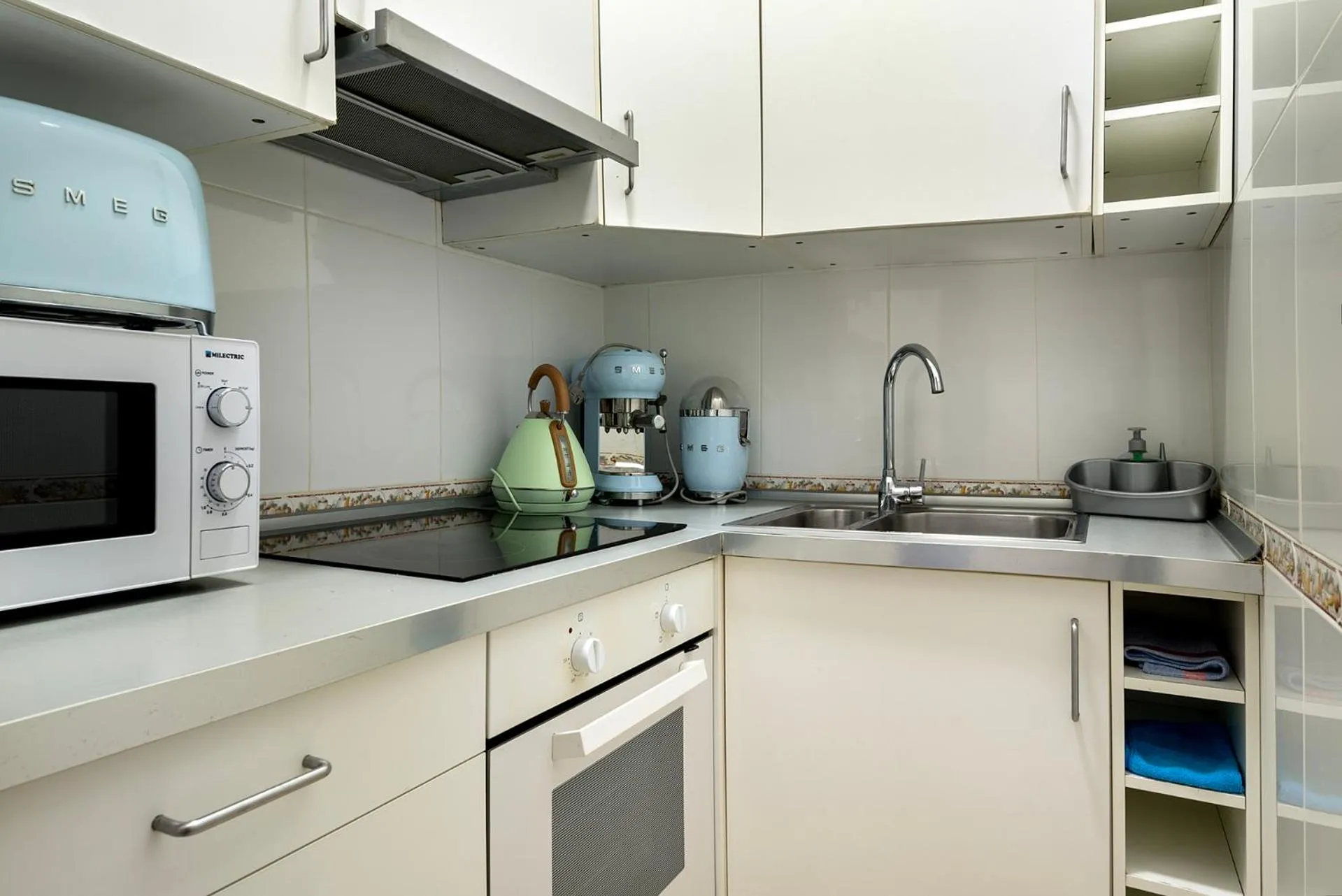 Coffee/tea facilities in La Guarida Suites