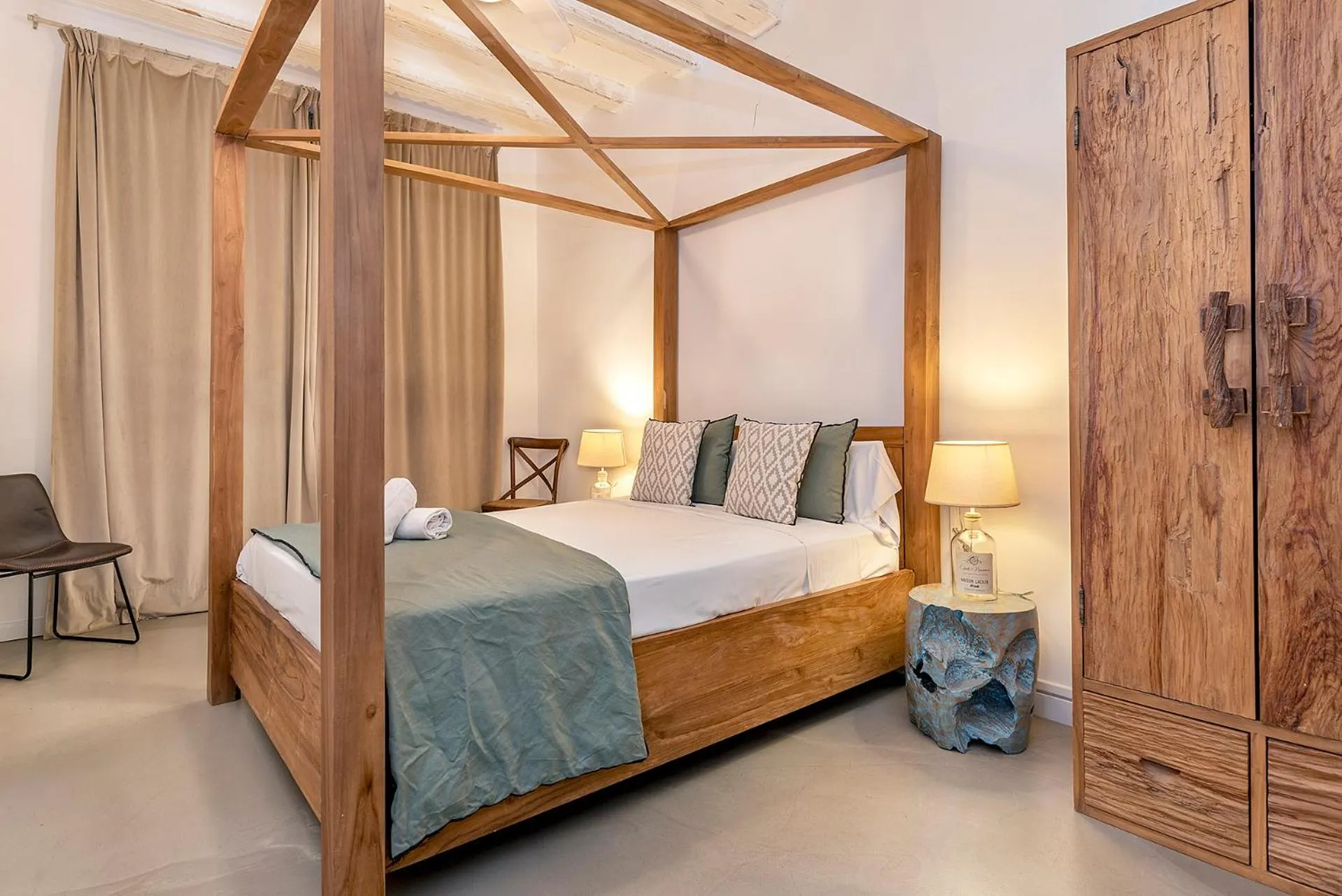 Bedroom, Bed in La Guarida Suites