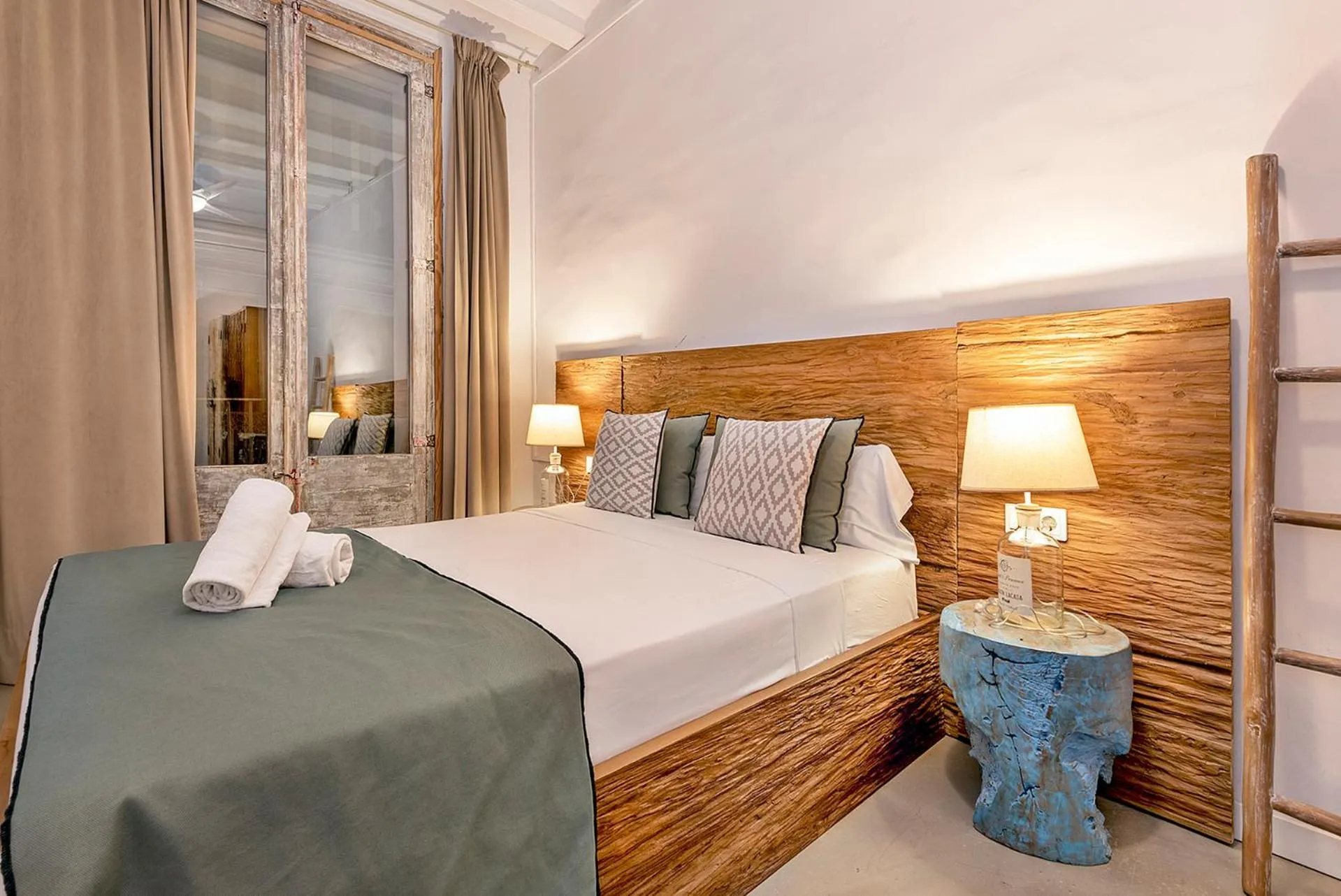 Bed in La Guarida Suites