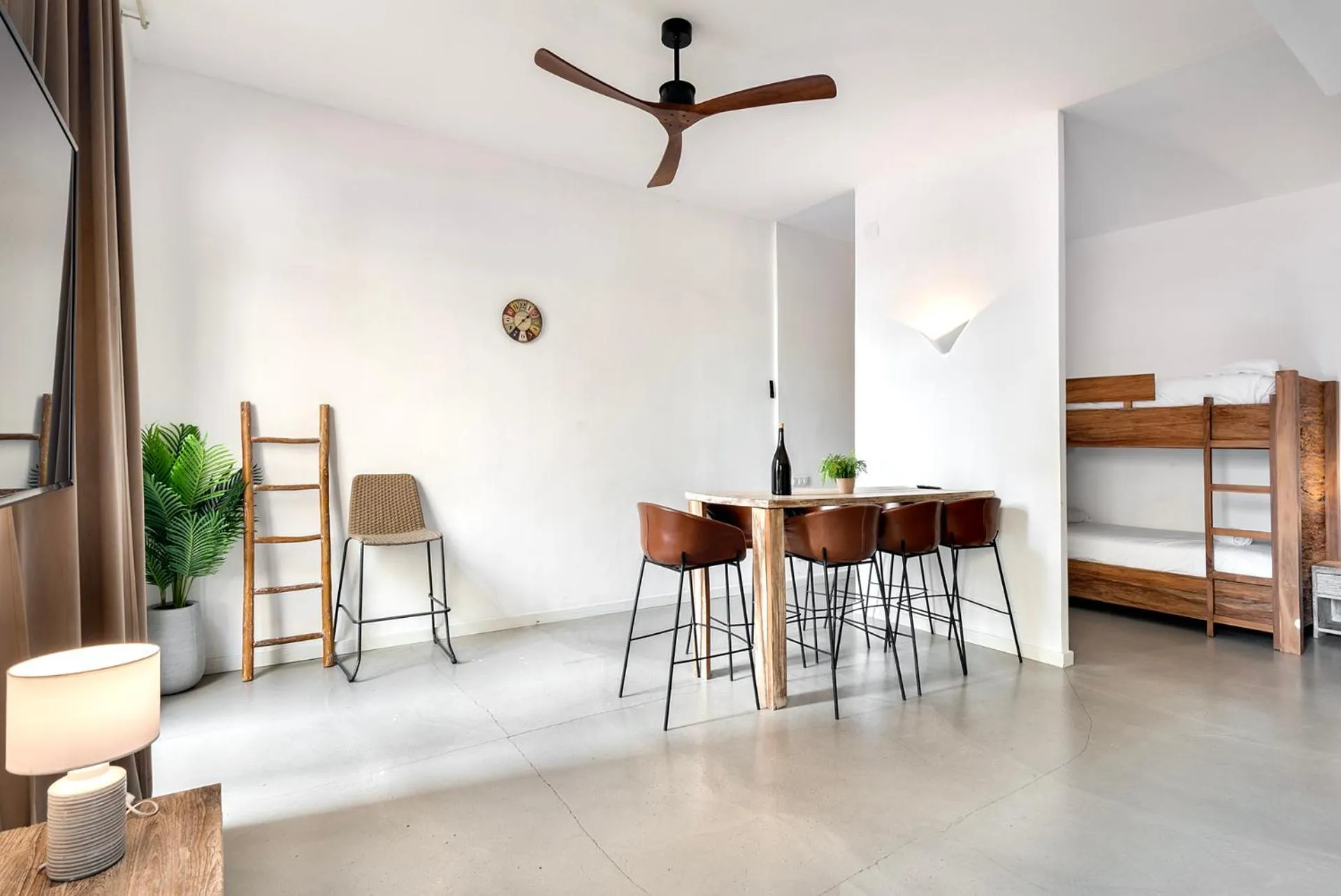 Bed in La Guarida Suites