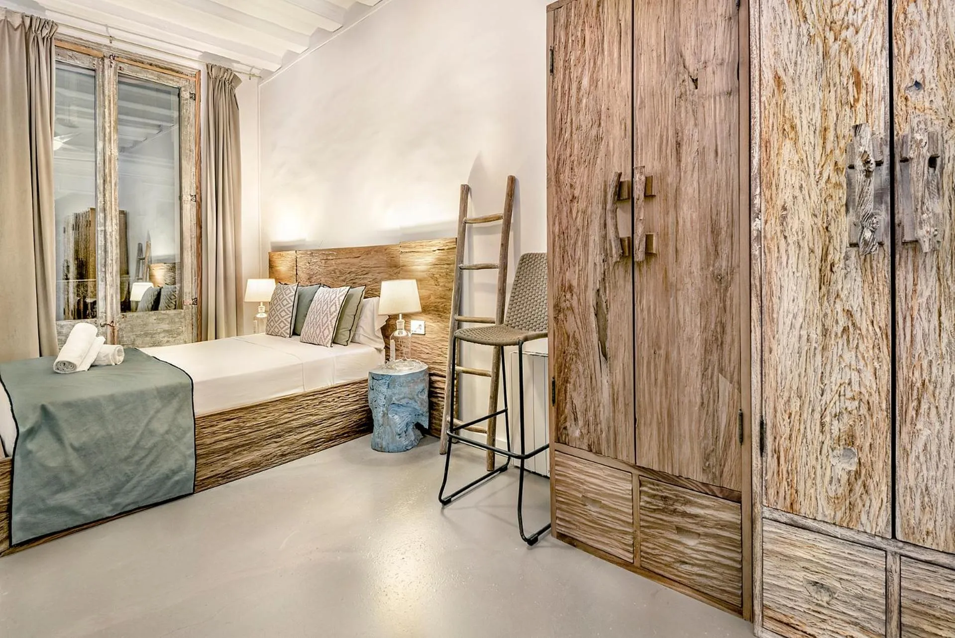 Bed in La Guarida Suites