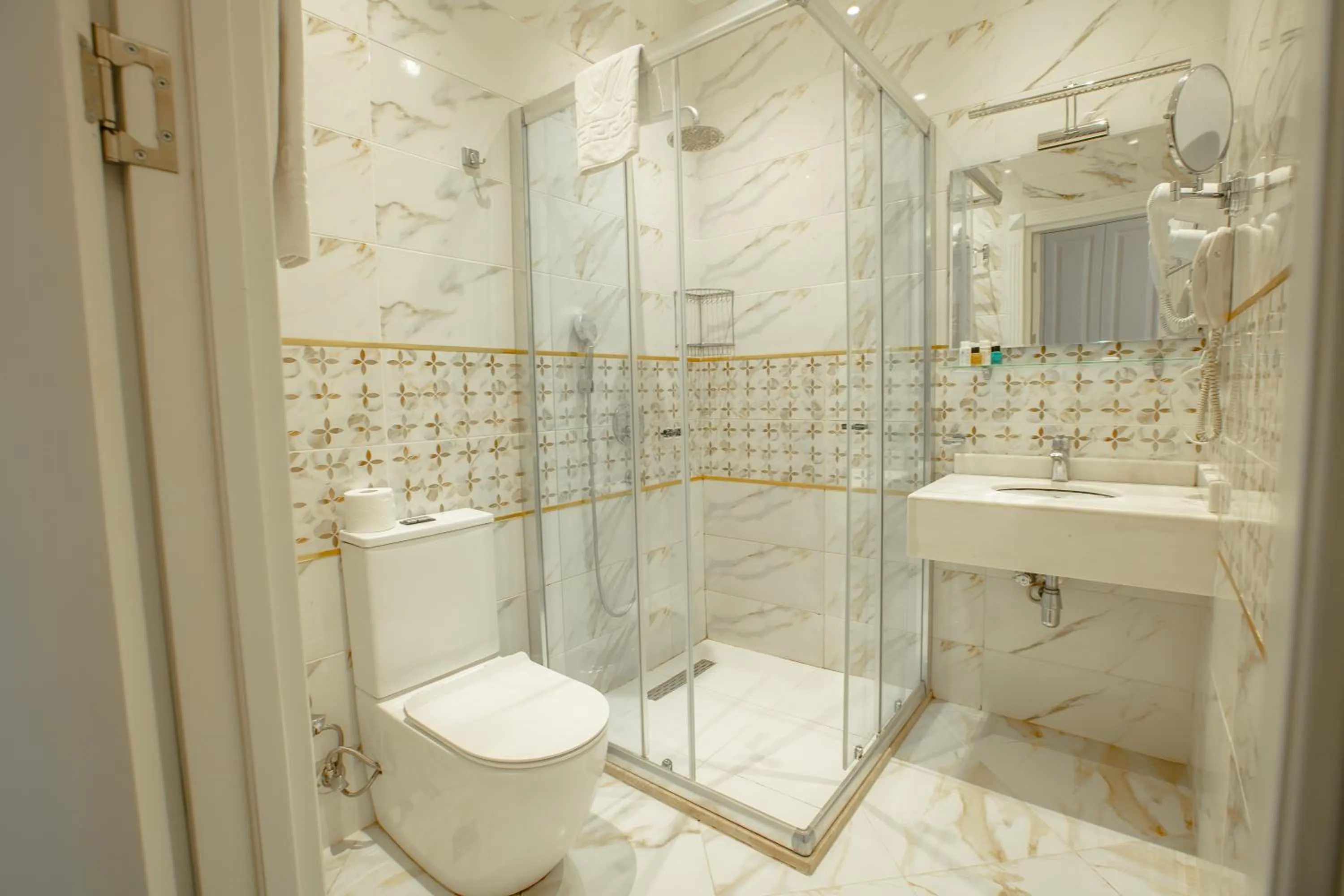 Bathroom in Promenade Hotel Baku