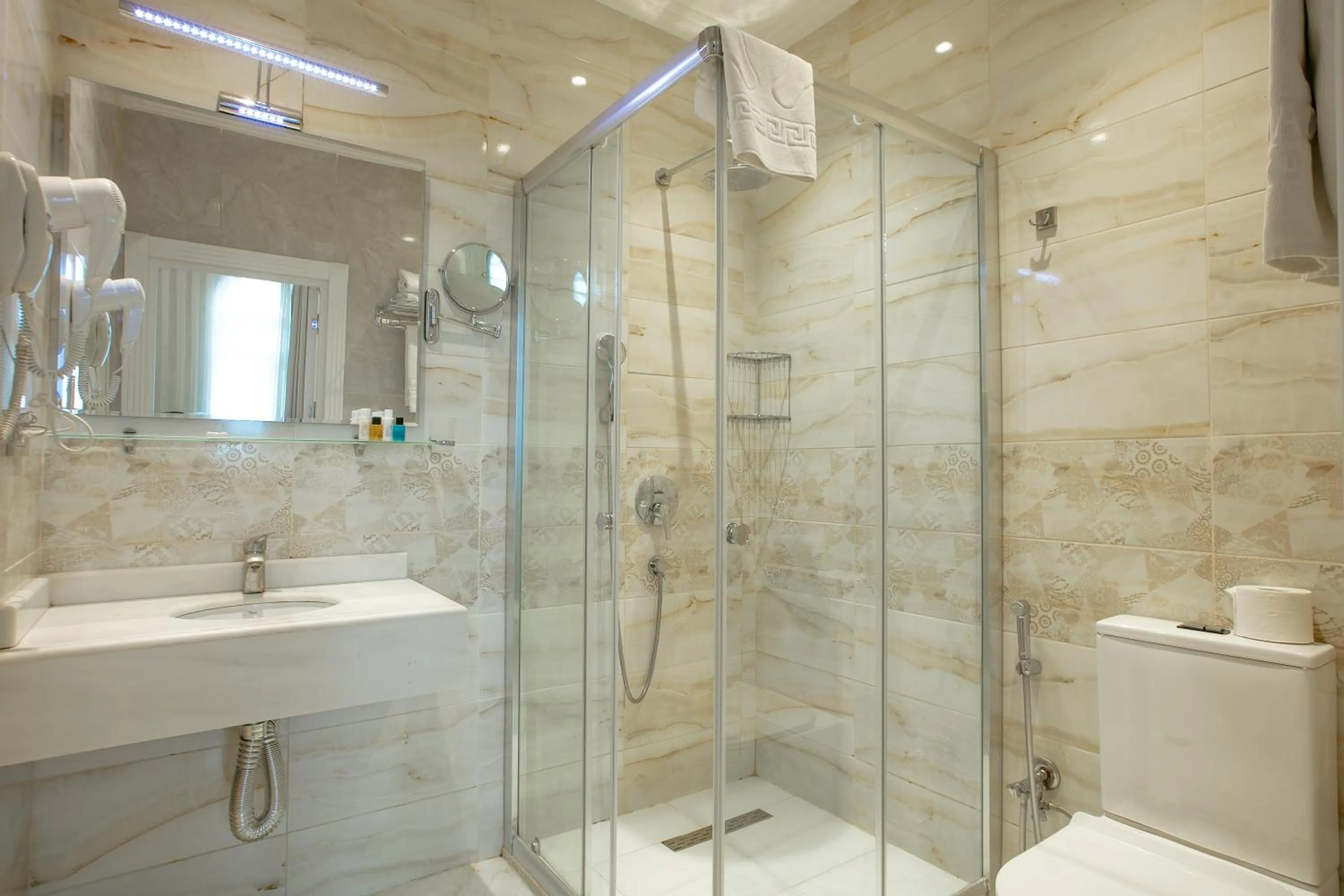 Bathroom in Promenade Hotel Baku