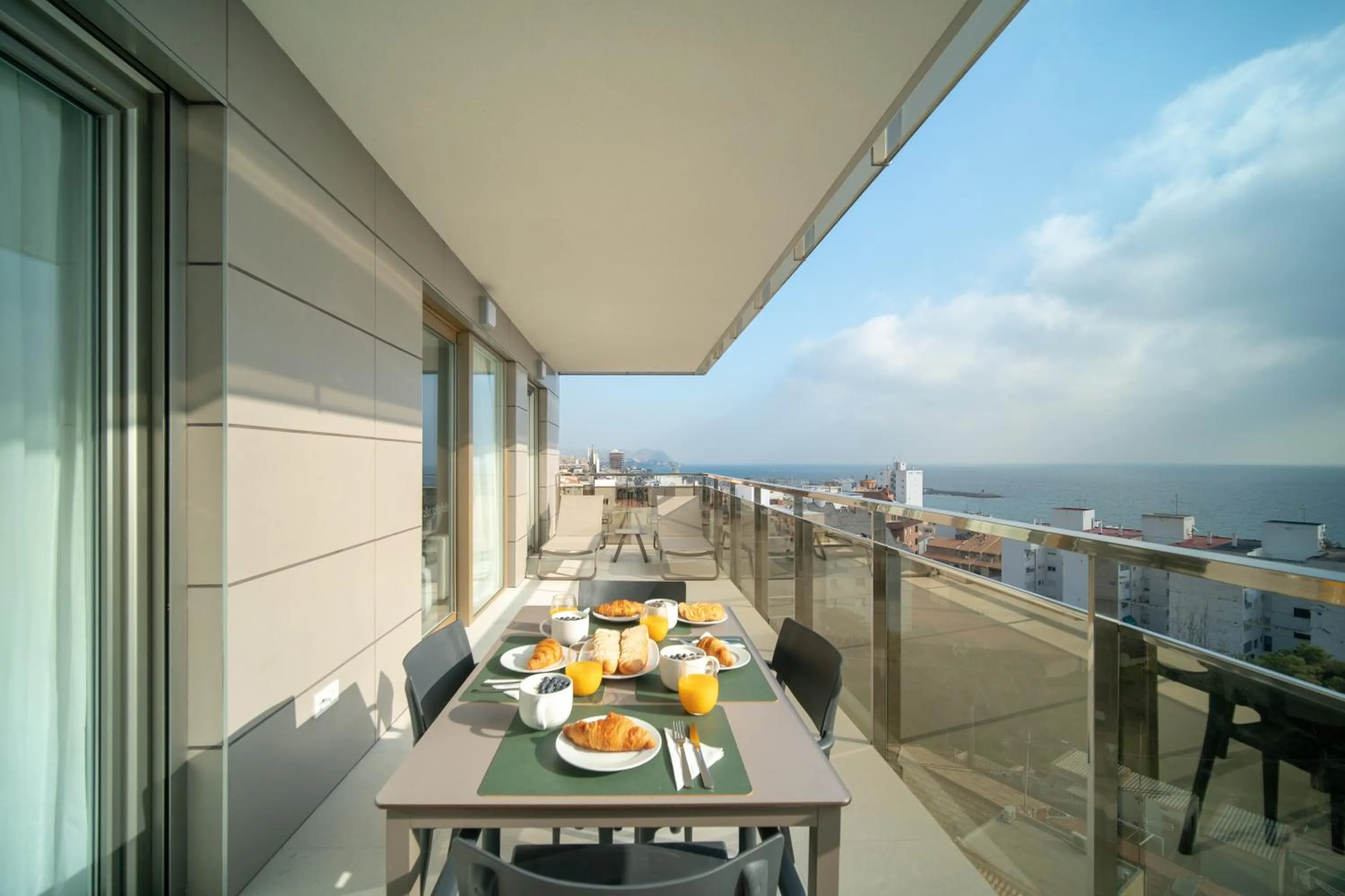 Balcony/Terrace in Ahoy Apartments