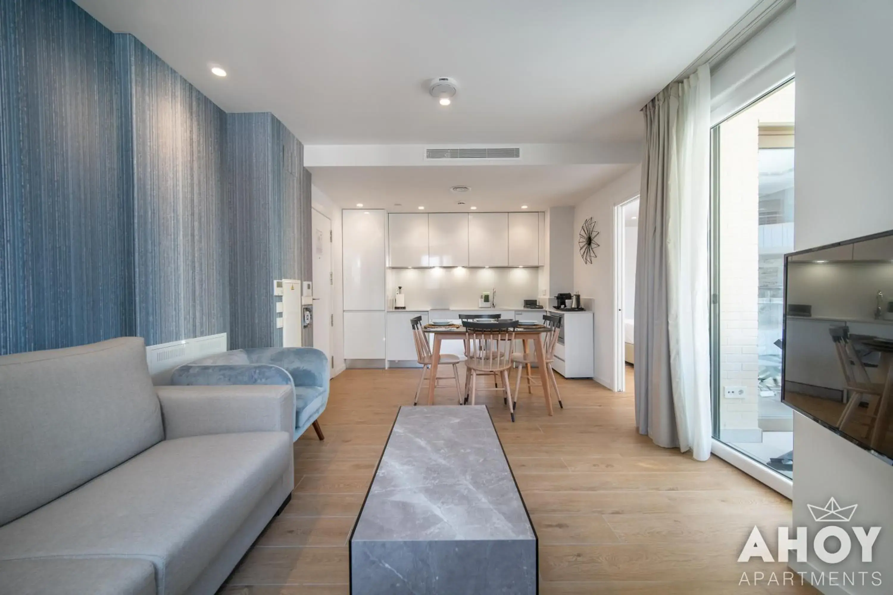 One-Bedroom Apartment Adapted in Ahoy Apartments One-Bedroom Apartment Adapted in Ahoy Apartments