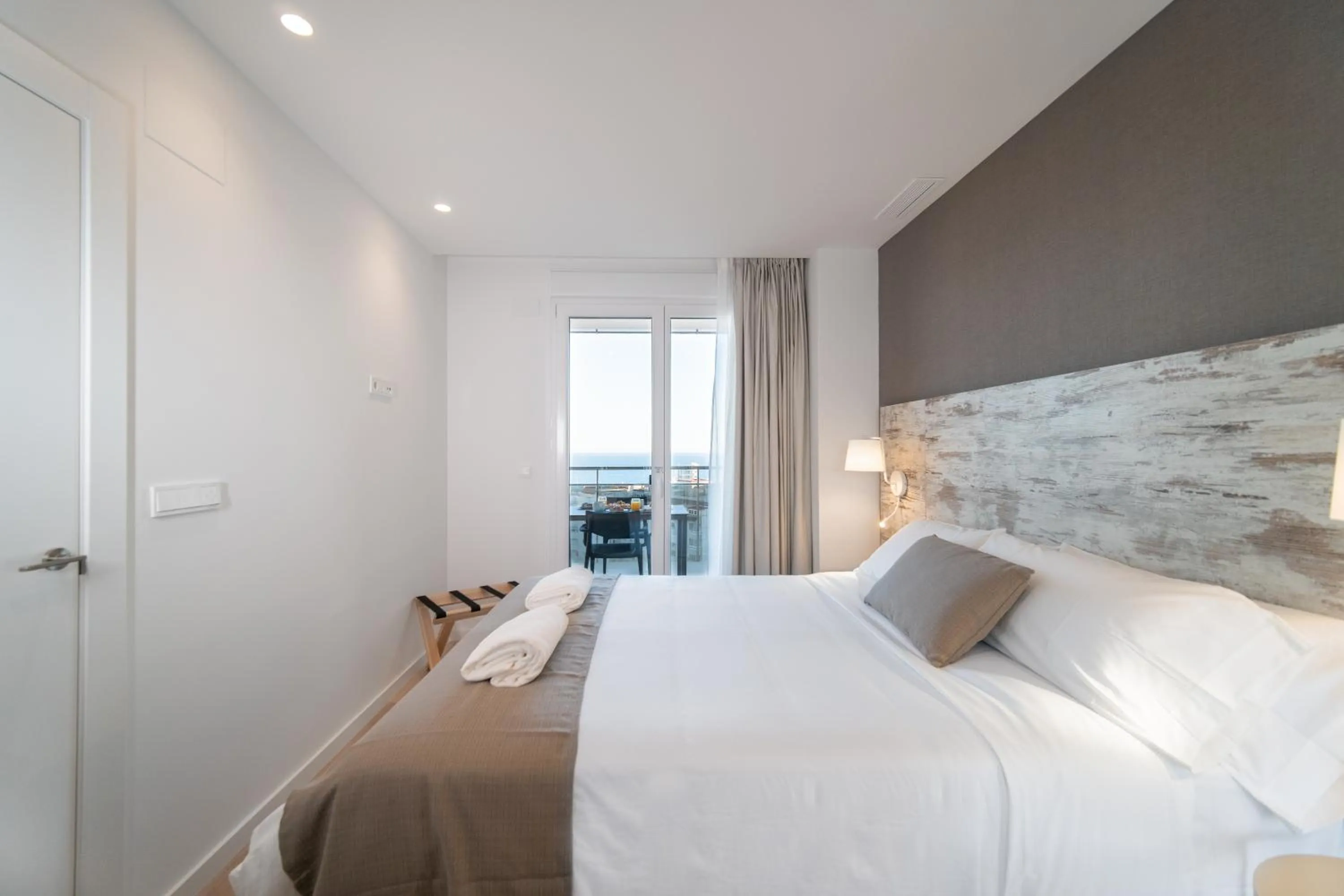 Bedroom, Bed in Ahoy Apartments