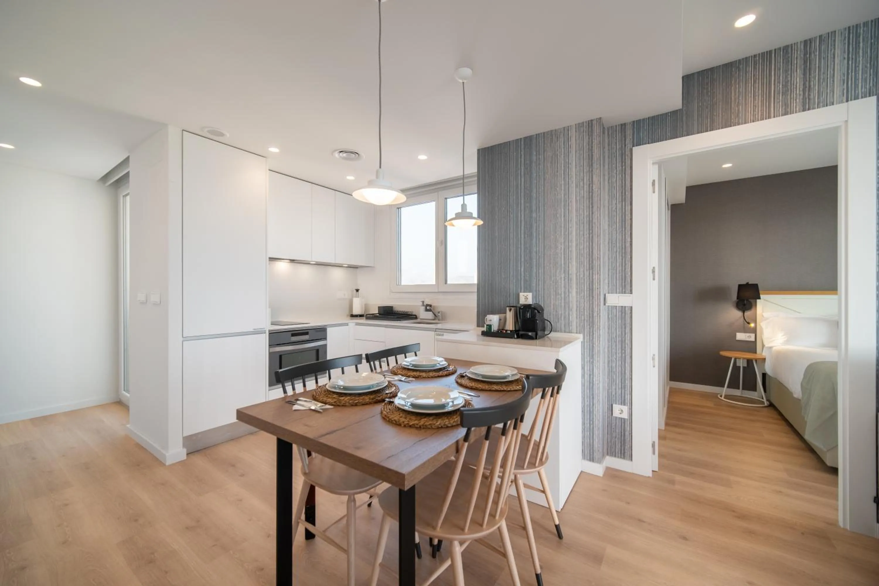 Kitchen or kitchenette in Ahoy Apartments