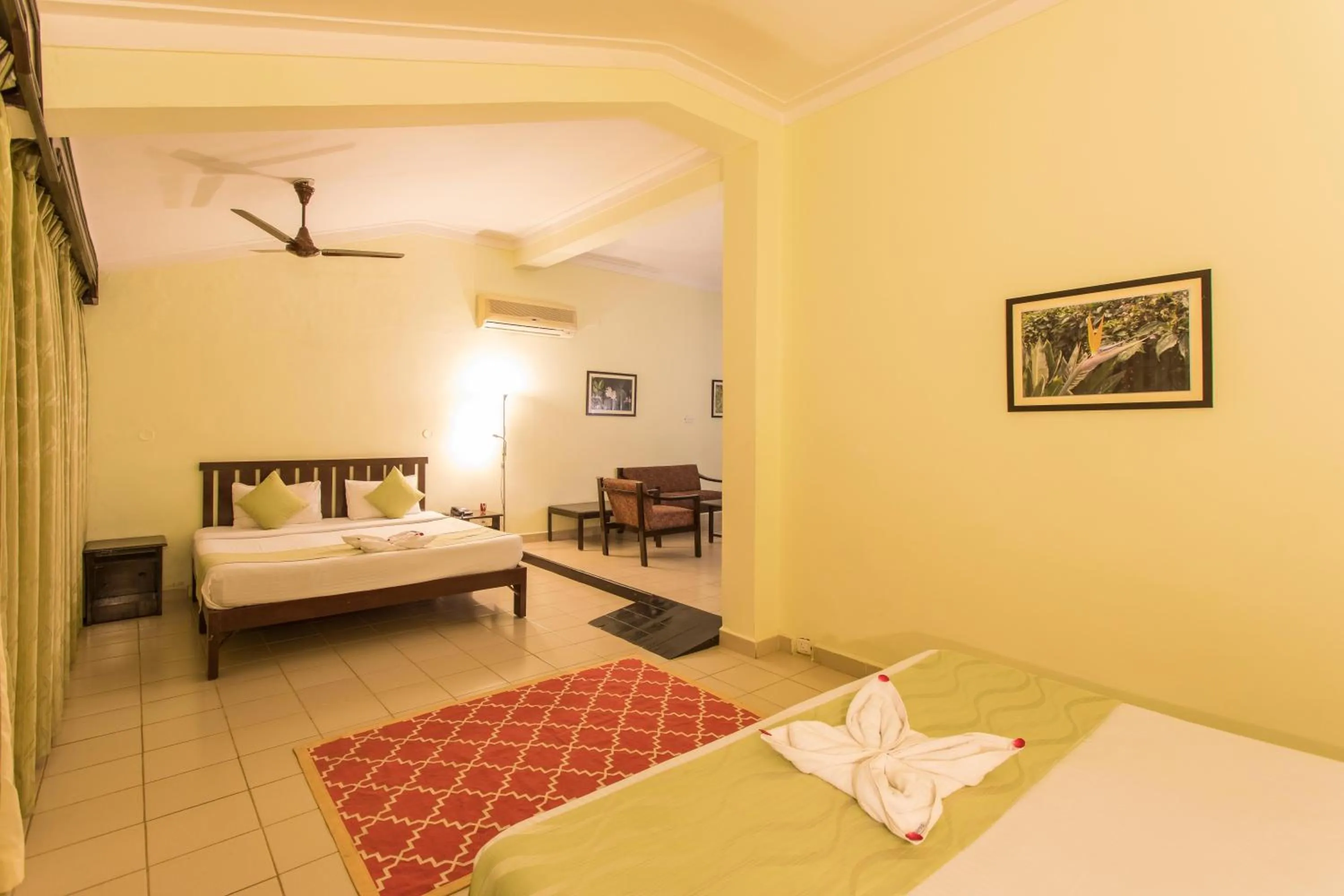 Bed in Hotel Coorg International