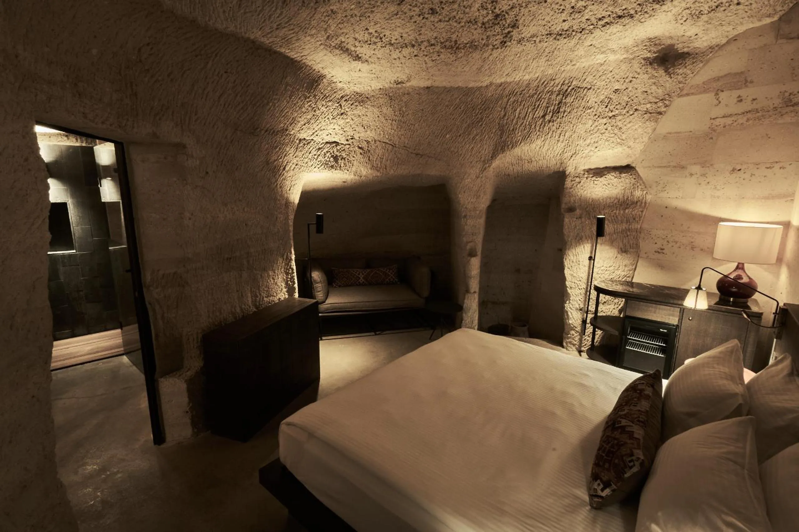 Photo of the whole room, Bed in Carus Cappadocia