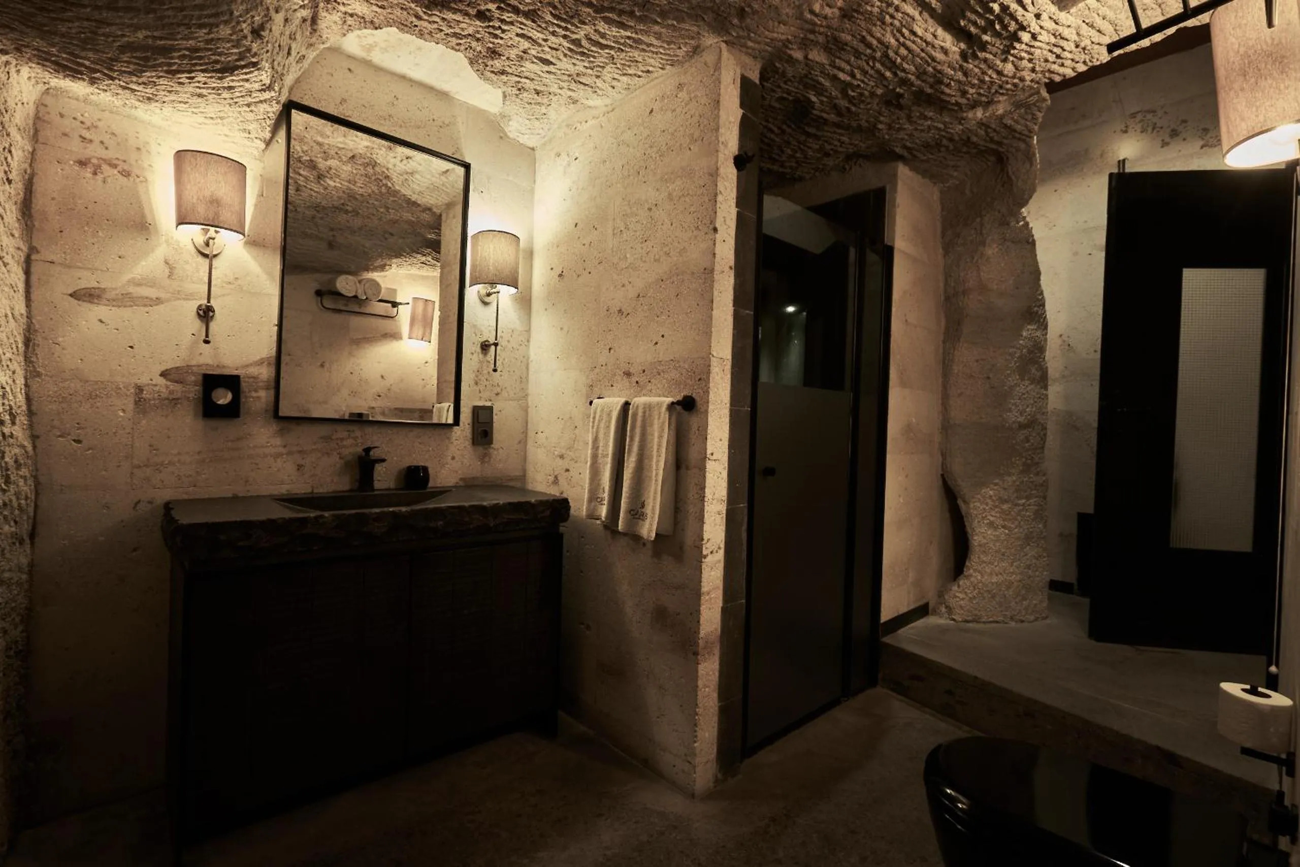 Shower in Carus Cappadocia