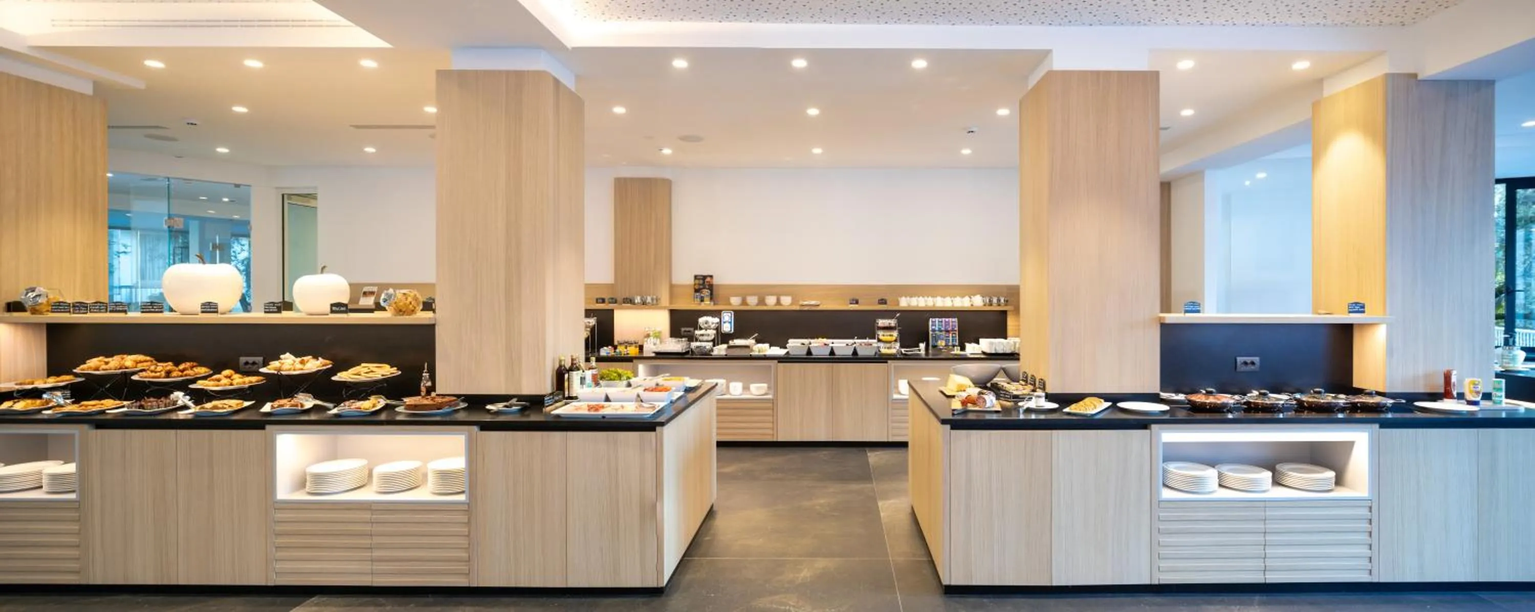 Breakfast in Garda Suite Hotel - Tonelli Hotels