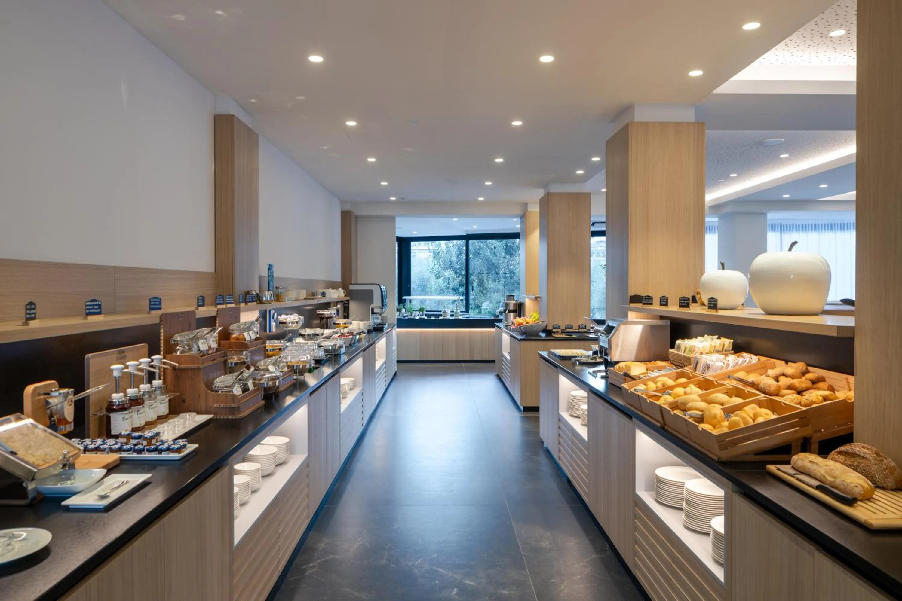 Breakfast in Garda Suite Hotel - Tonelli Hotels