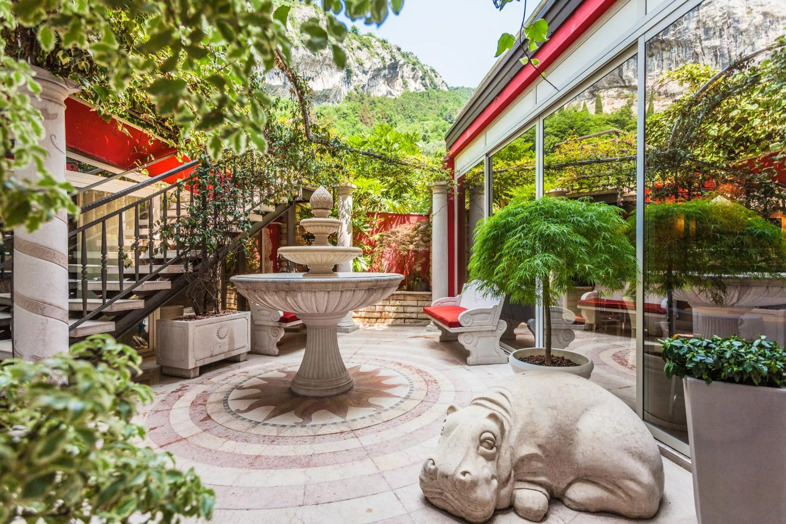 Garden in Hotel Continental - Tonelli Hotels