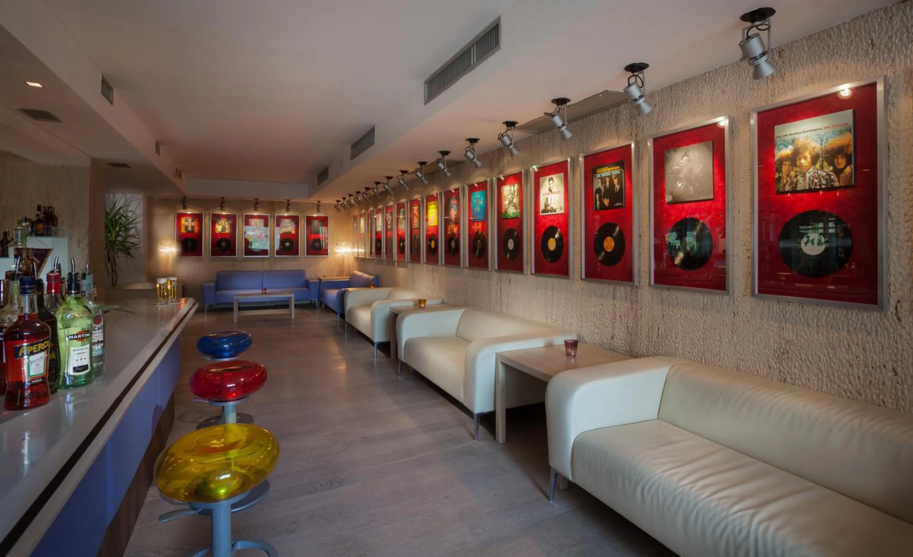 Lounge or bar in Hotel Continental - Tonelli Hotels