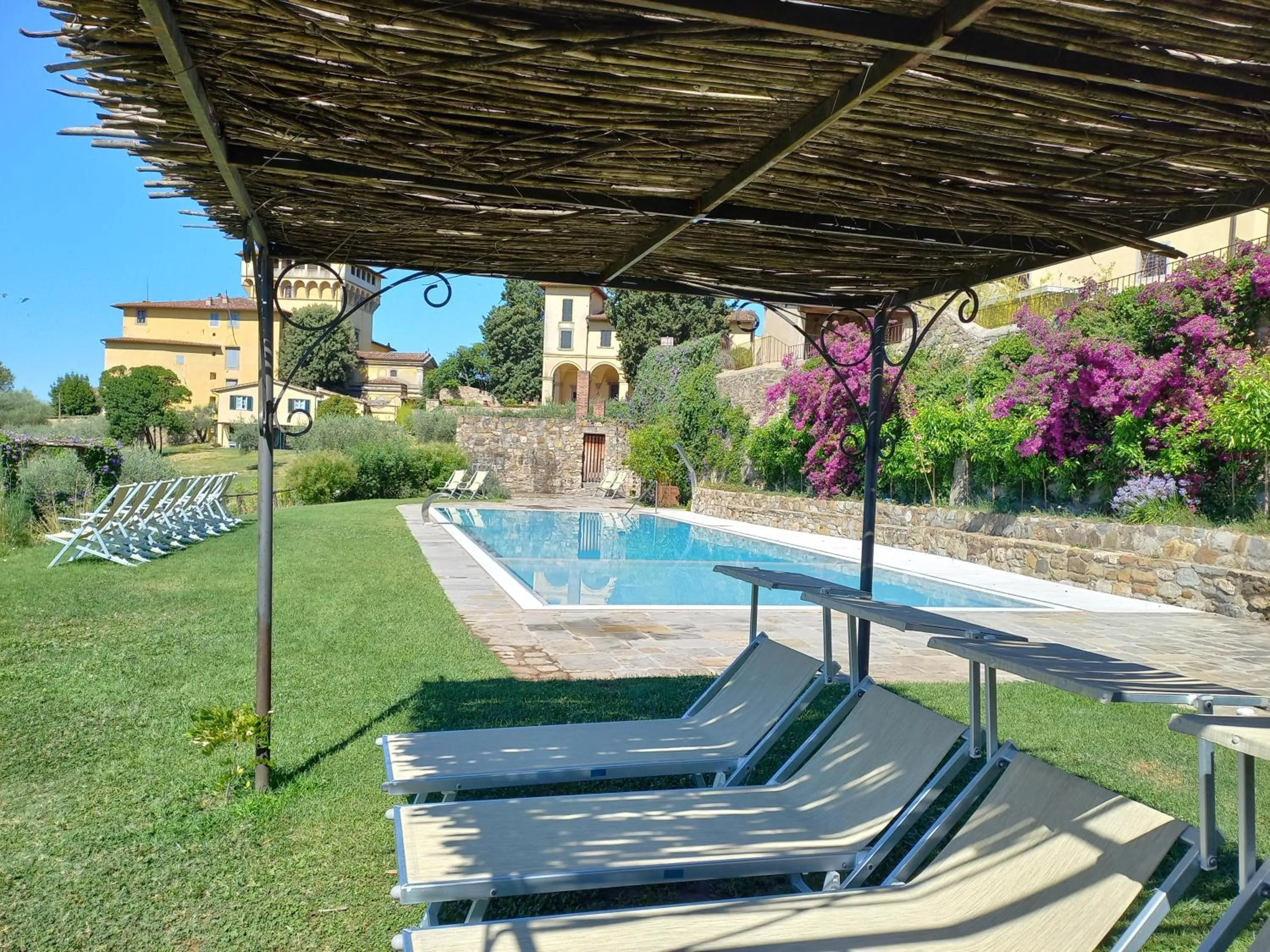 Swimming pool in Fattoria di Maiano