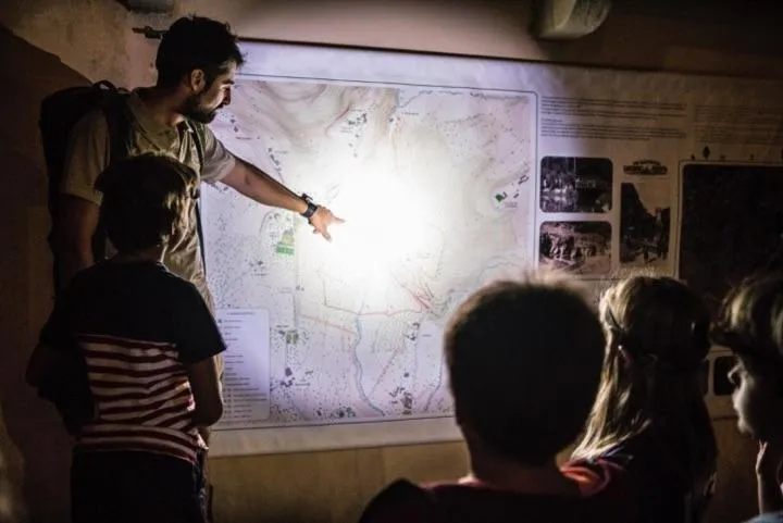 Evening entertainment in Fattoria di Maiano