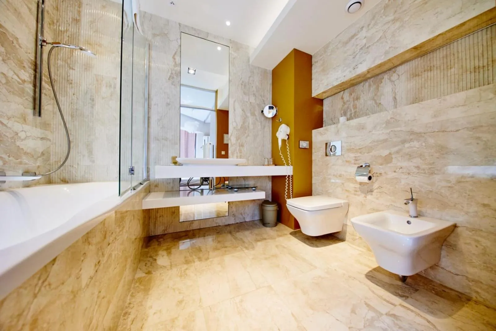 Toilet in Hotel Great Polonia Velvet Suwałki