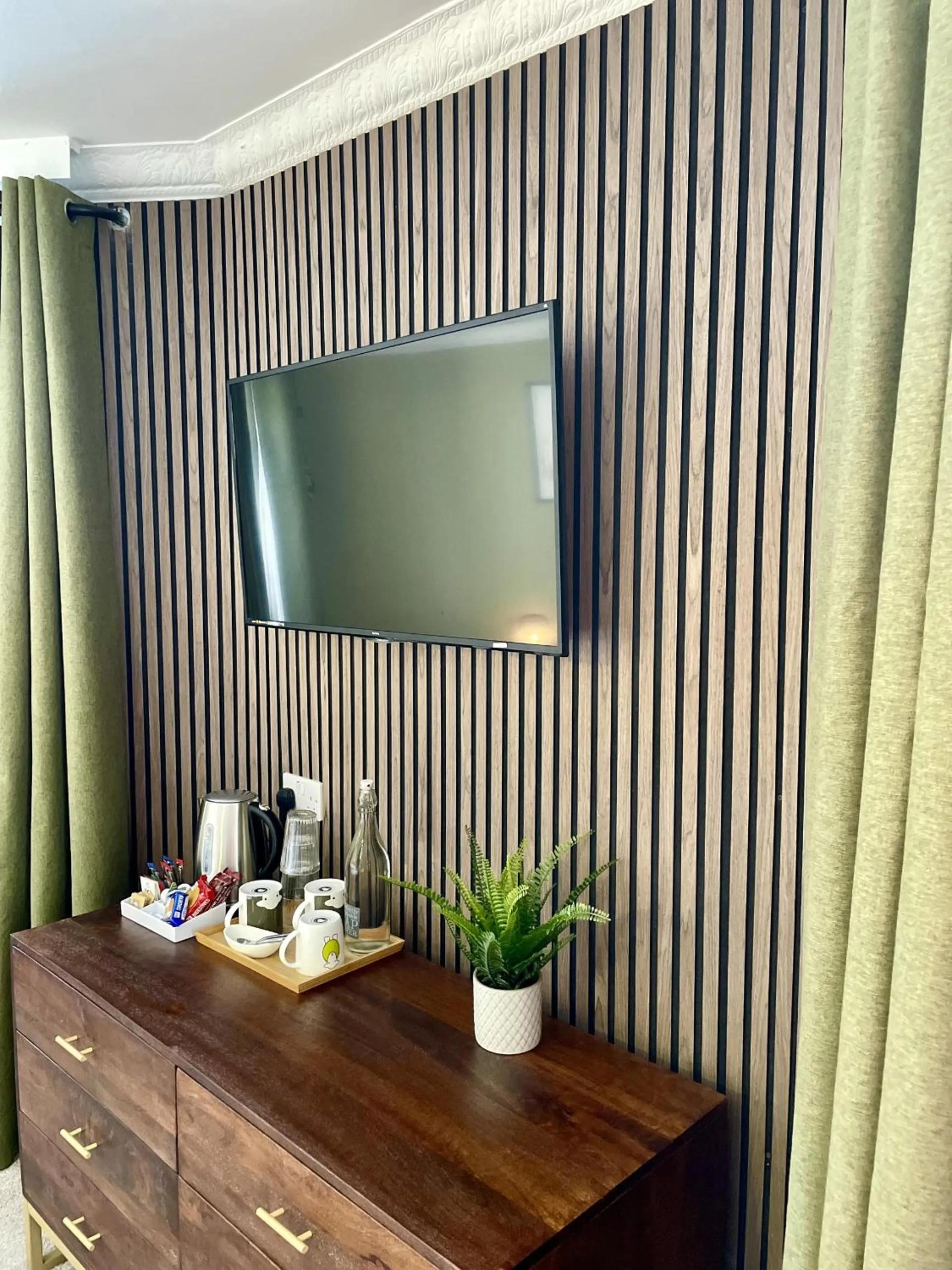 Bedroom in Lacet House