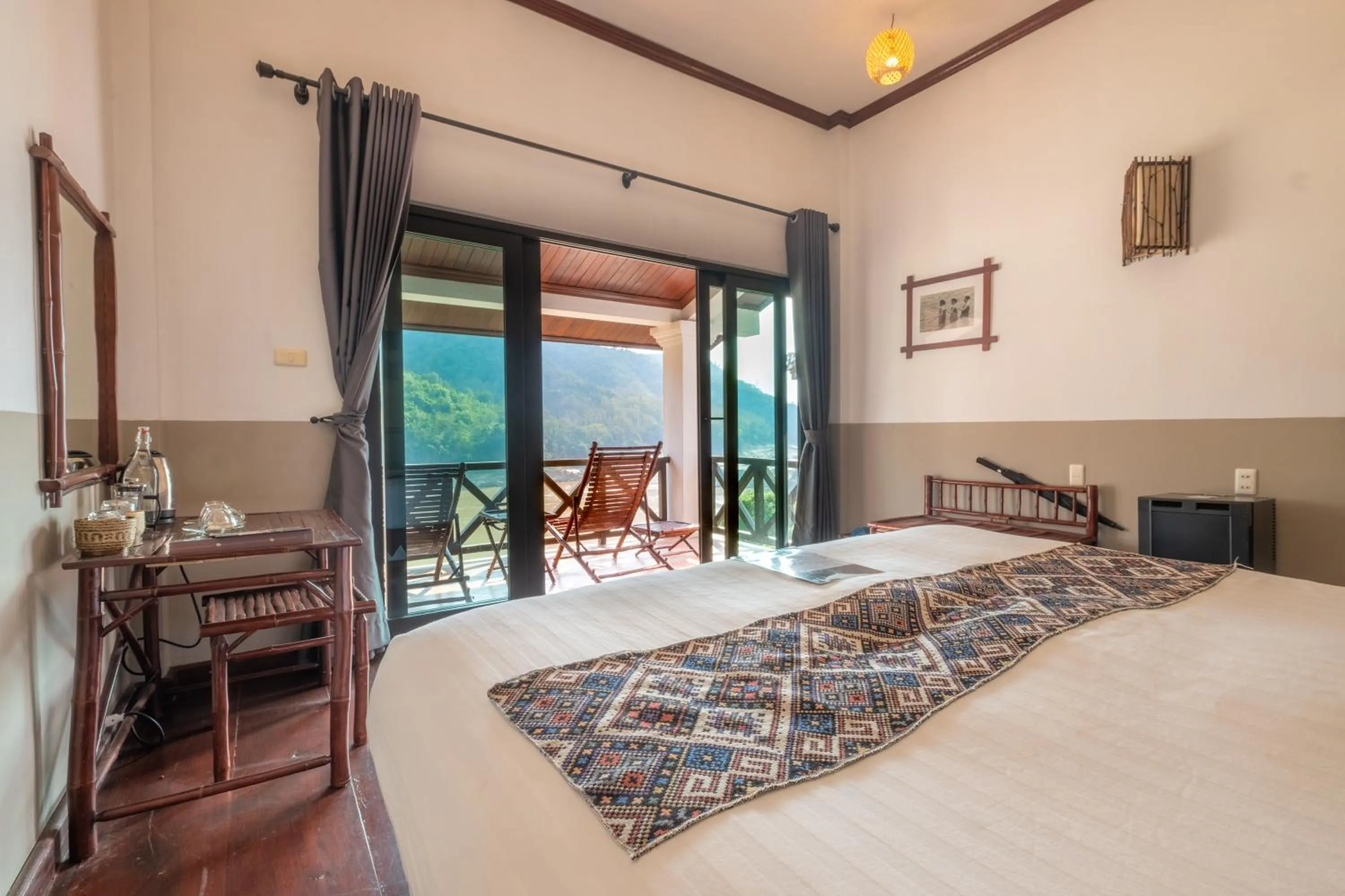 Bedroom, Bed in The Sanctuary Pakbeng Lodge