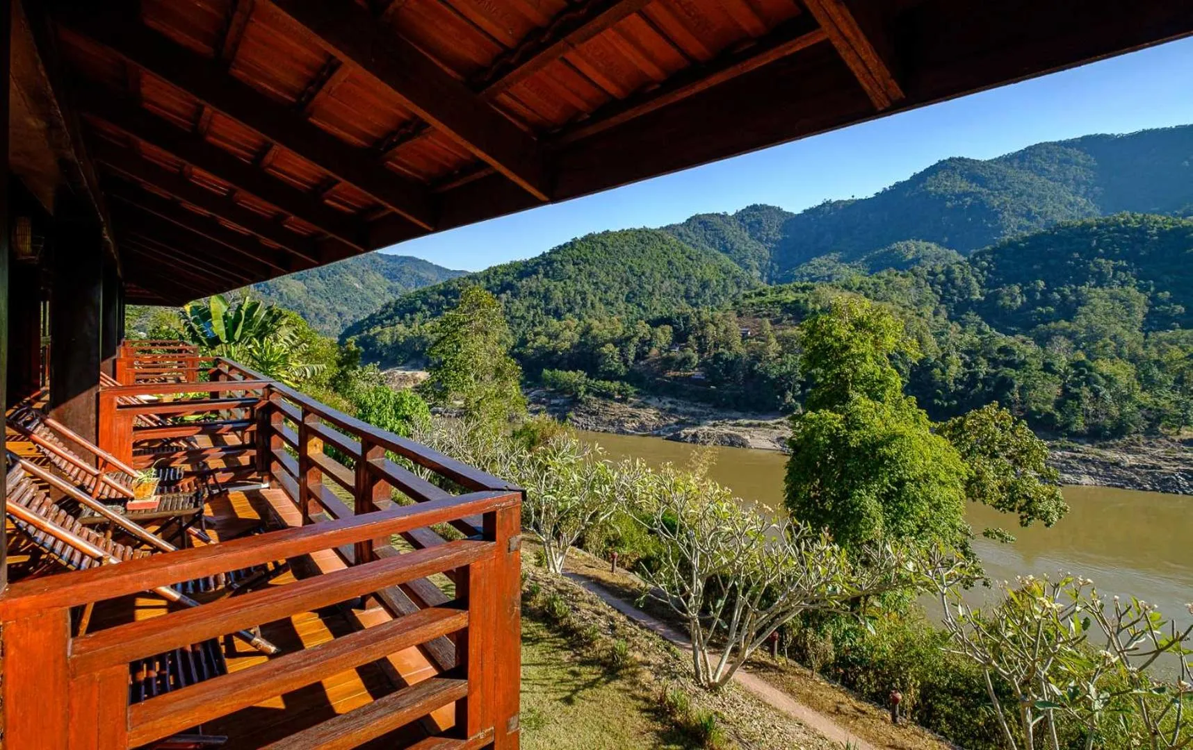 Balcony/Terrace in The Sanctuary Pakbeng Lodge