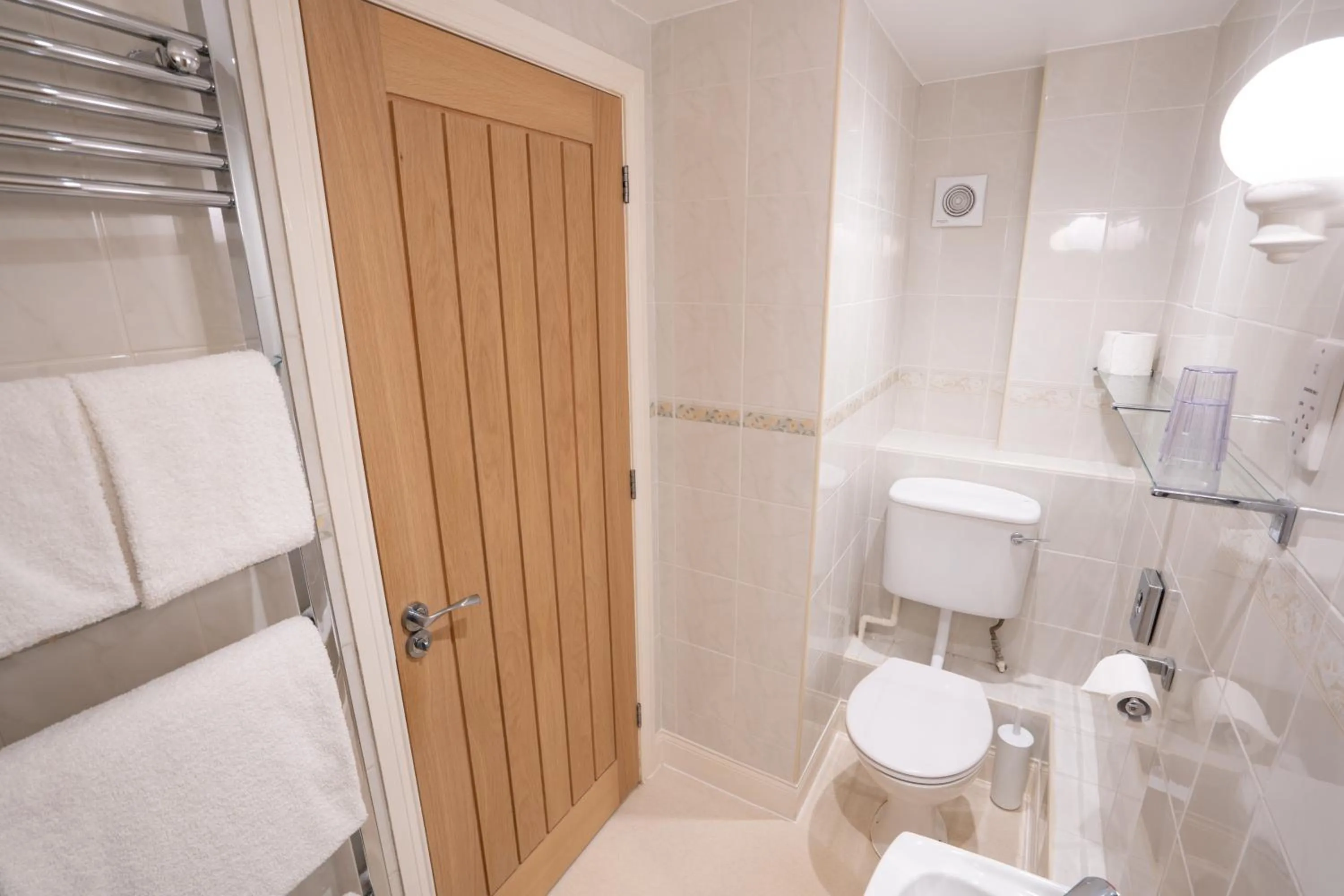 Bathroom in The Pheasant Inn