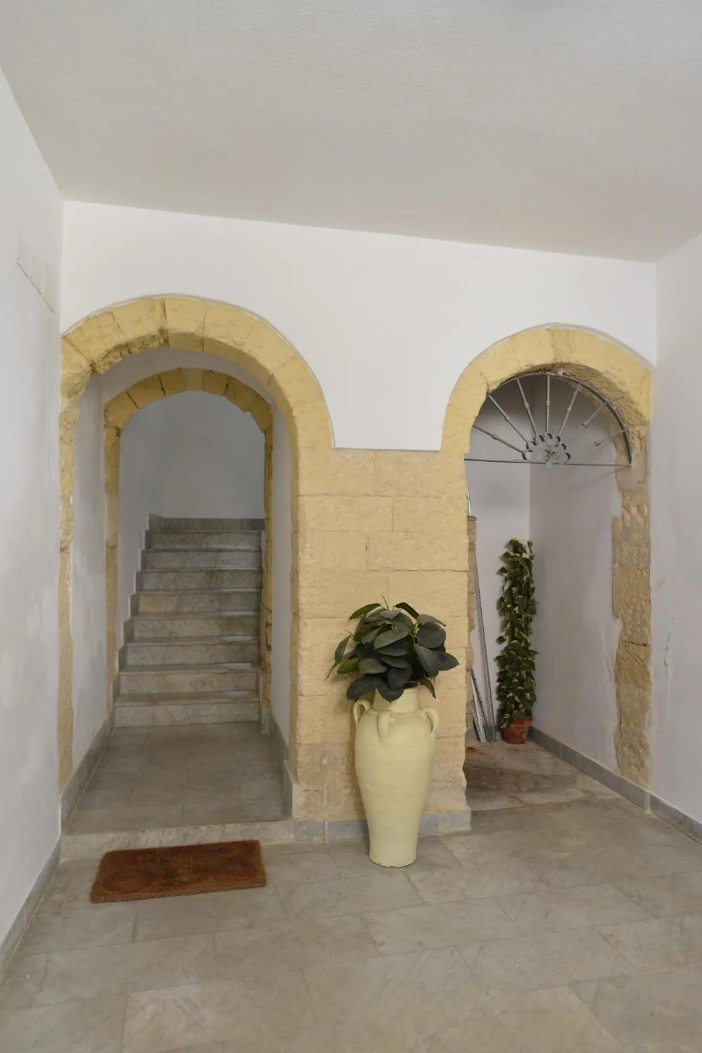 Facade/entrance in IzzHome Dsign