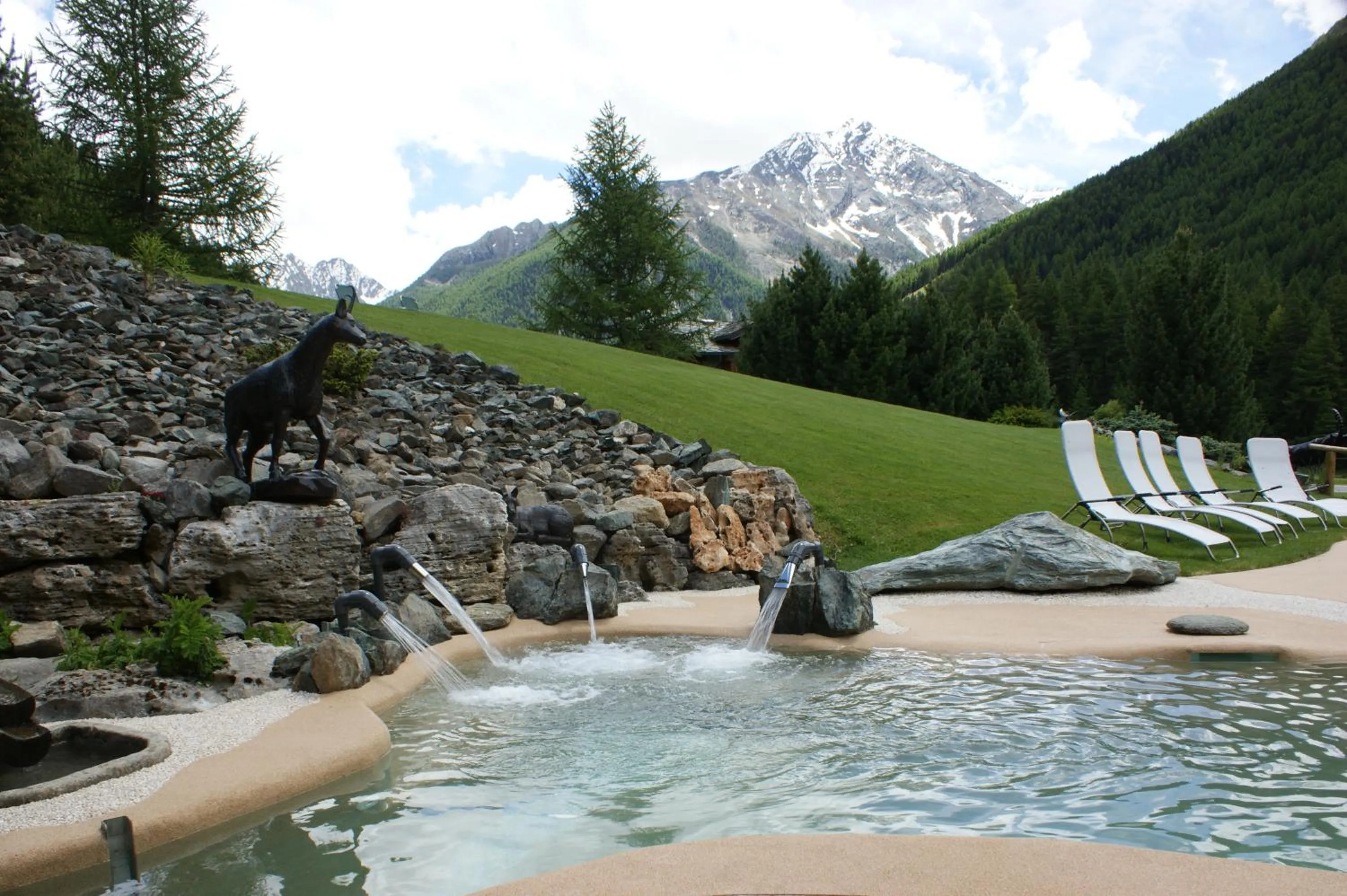 Swimming pool in Eco Wellness Hotel Notre Maison