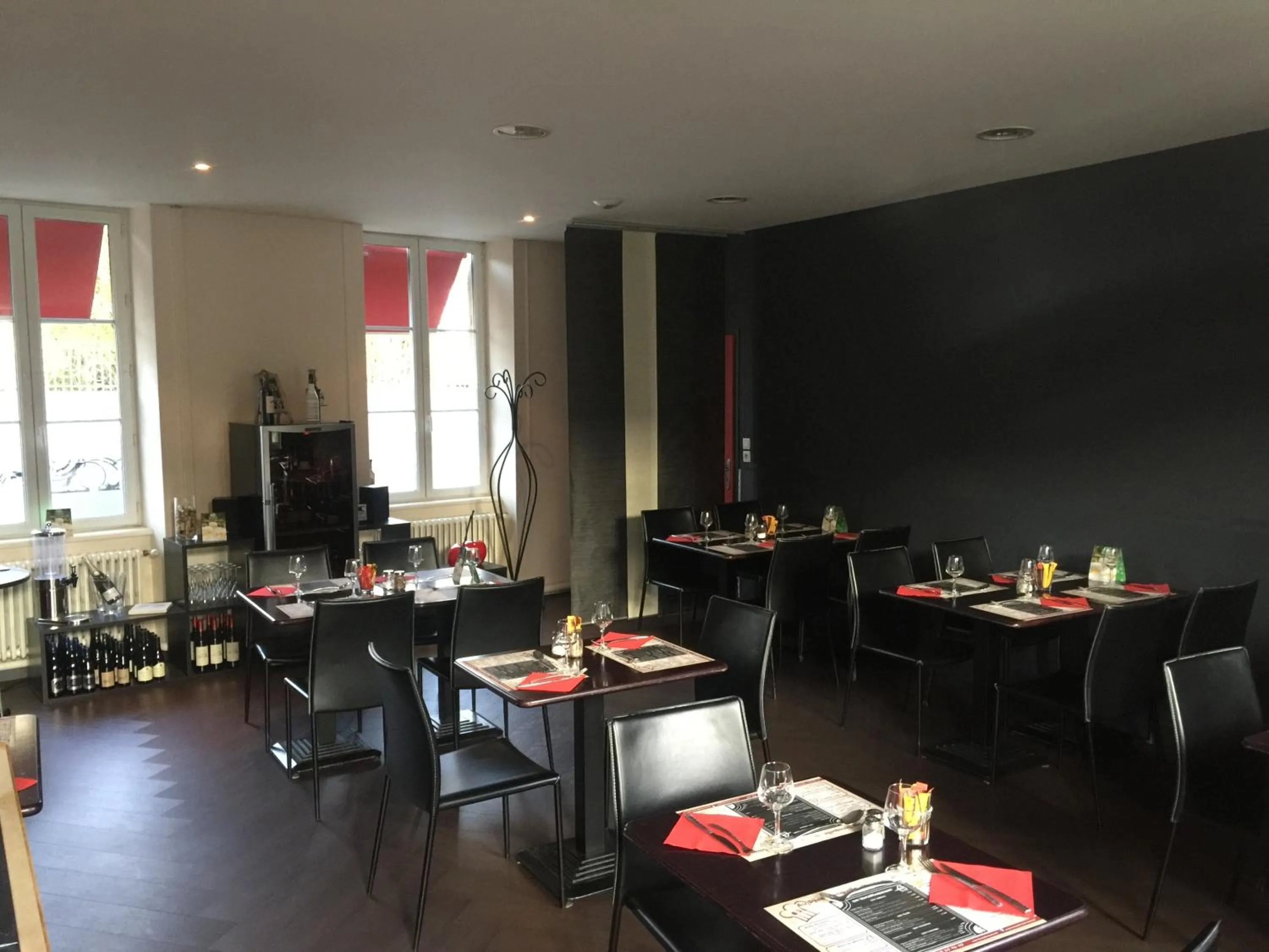 Restaurant/places to eat in Au Père Tranquille