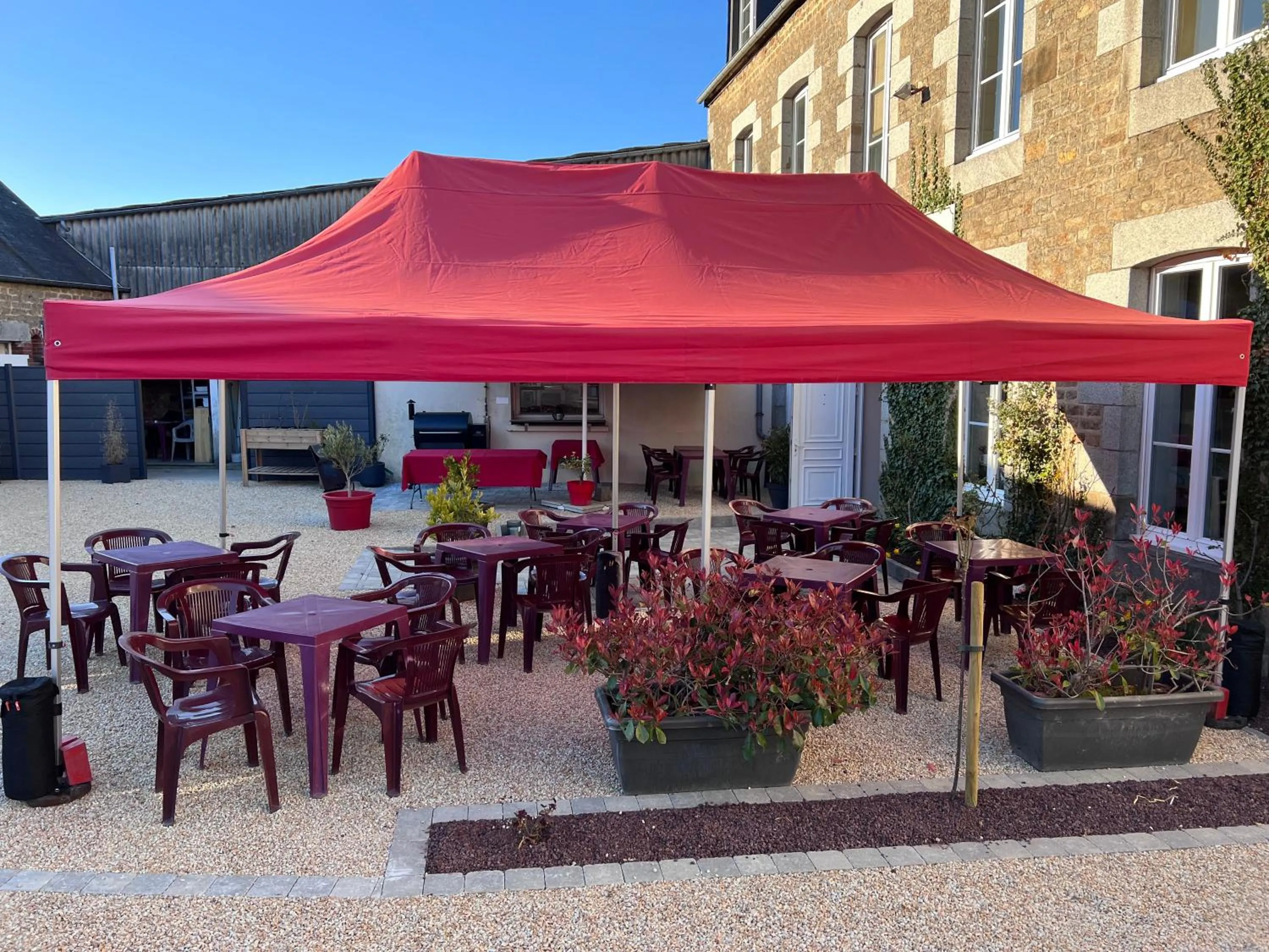 Patio in Au Père Tranquille