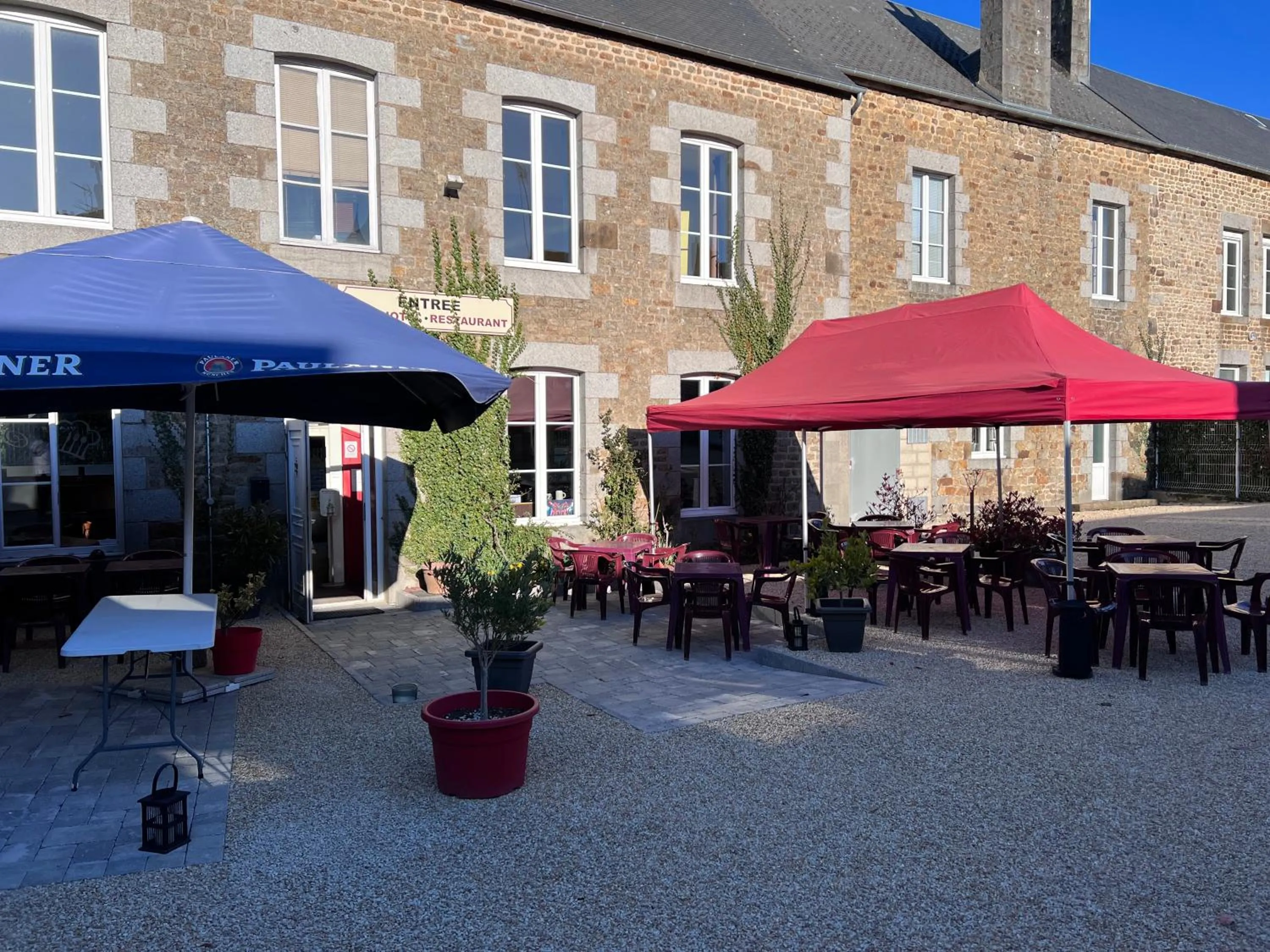 Restaurant/places to eat in Au Père Tranquille