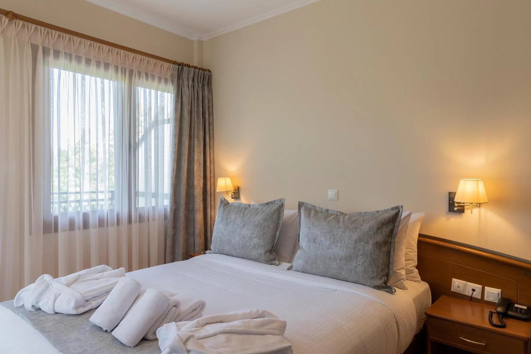 Bed in Xenios Dias Boutique Hotel