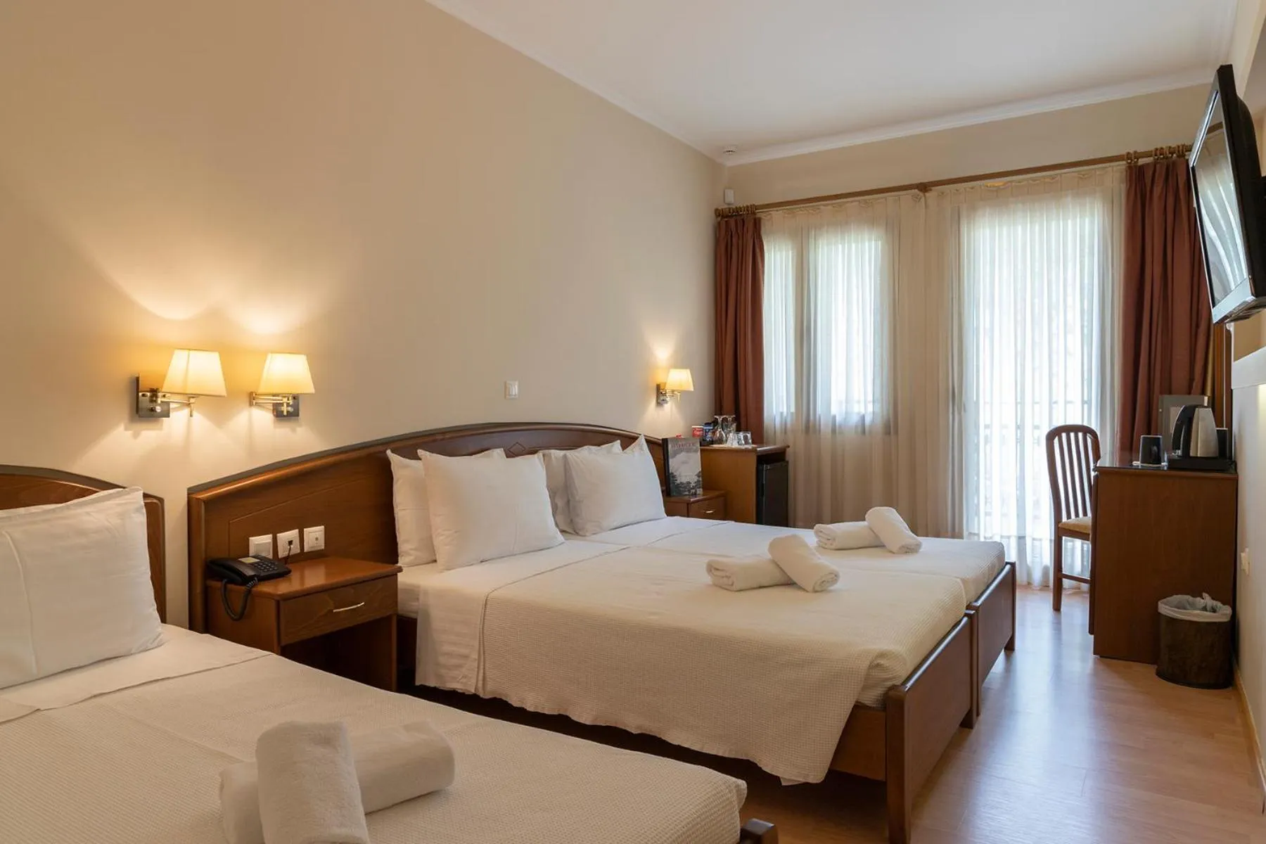 Bed in Xenios Dias Boutique Hotel