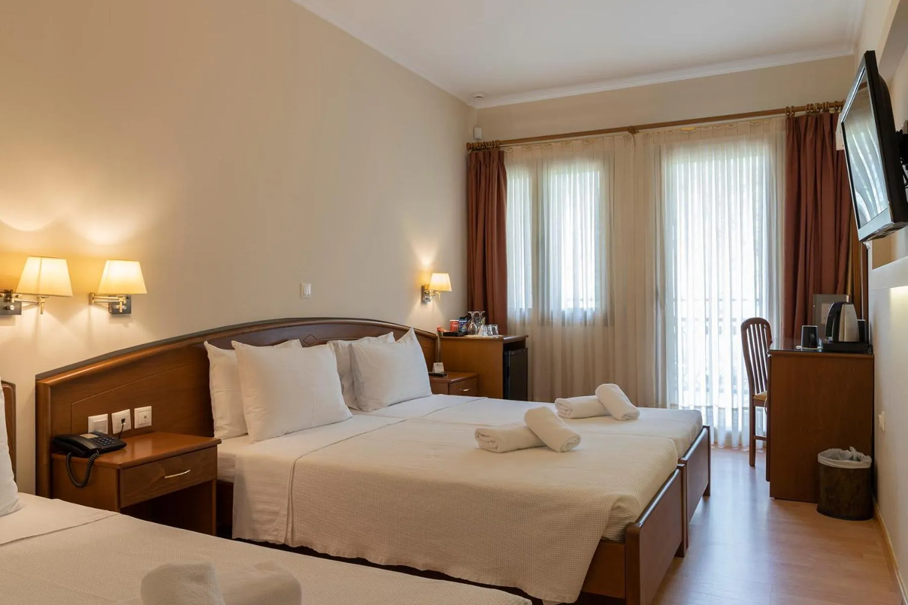 Bed in Xenios Dias Boutique Hotel