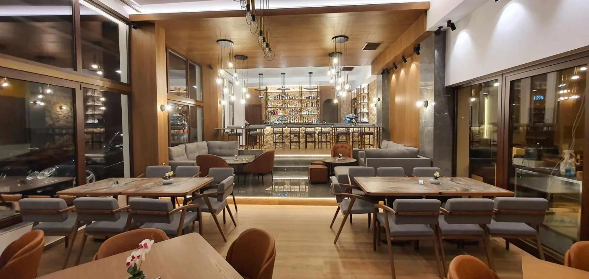 Restaurant/places to eat in Xenios Dias Boutique Hotel