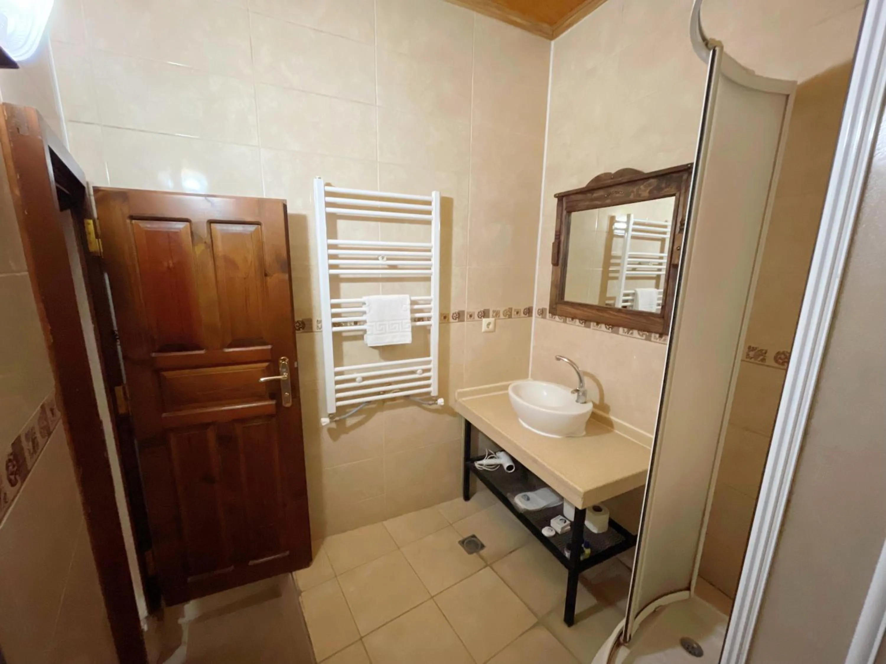 Bathroom in Gedik Cave Hotel
