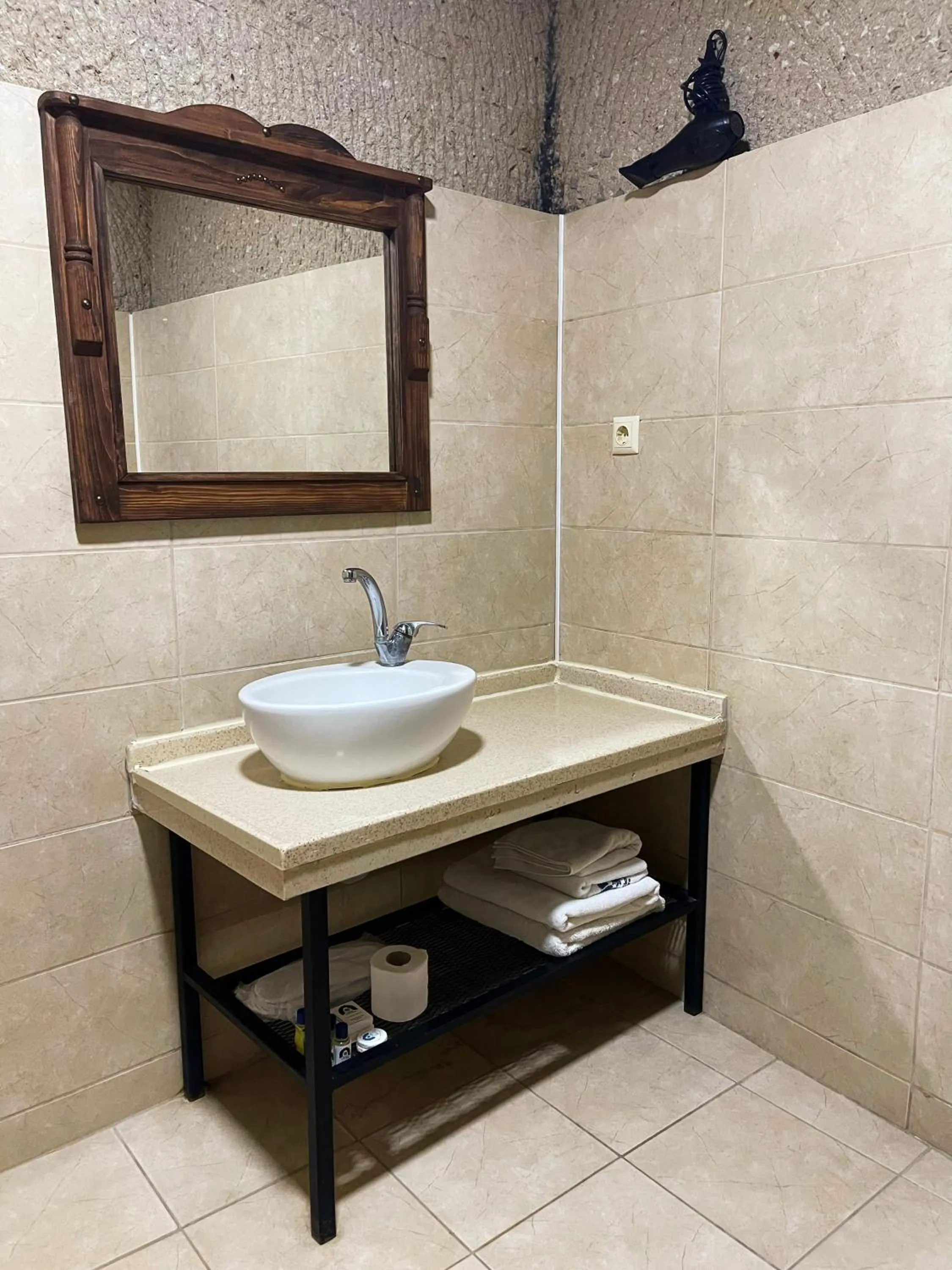 Bathroom in Gedik Cave Hotel