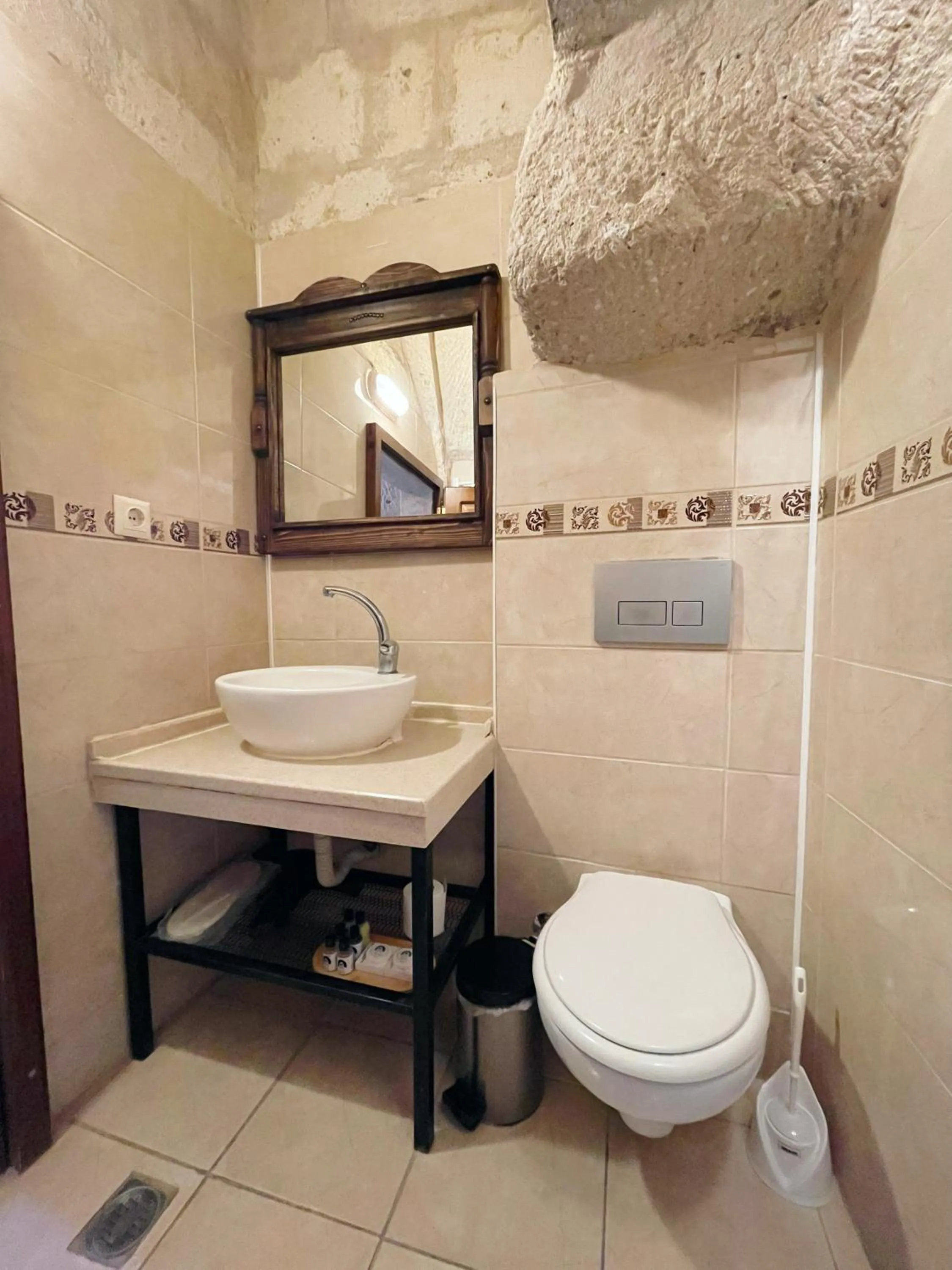 Bathroom in Gedik Cave Hotel