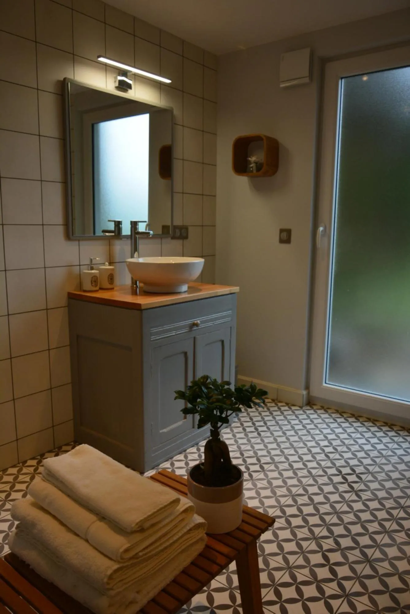 Bathroom in Les Jardins