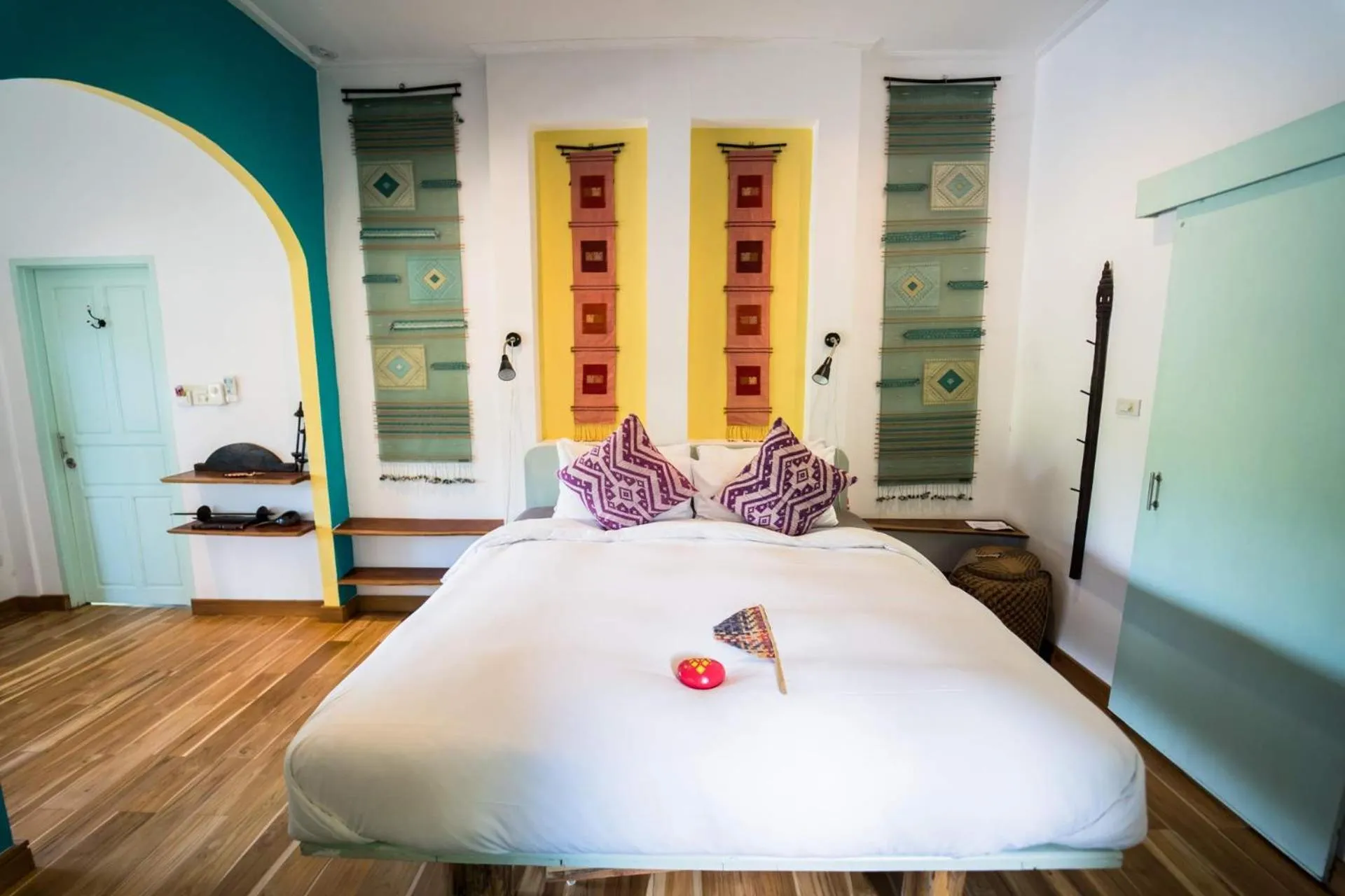 Bed in Ock Pop Tok Mekong Villa