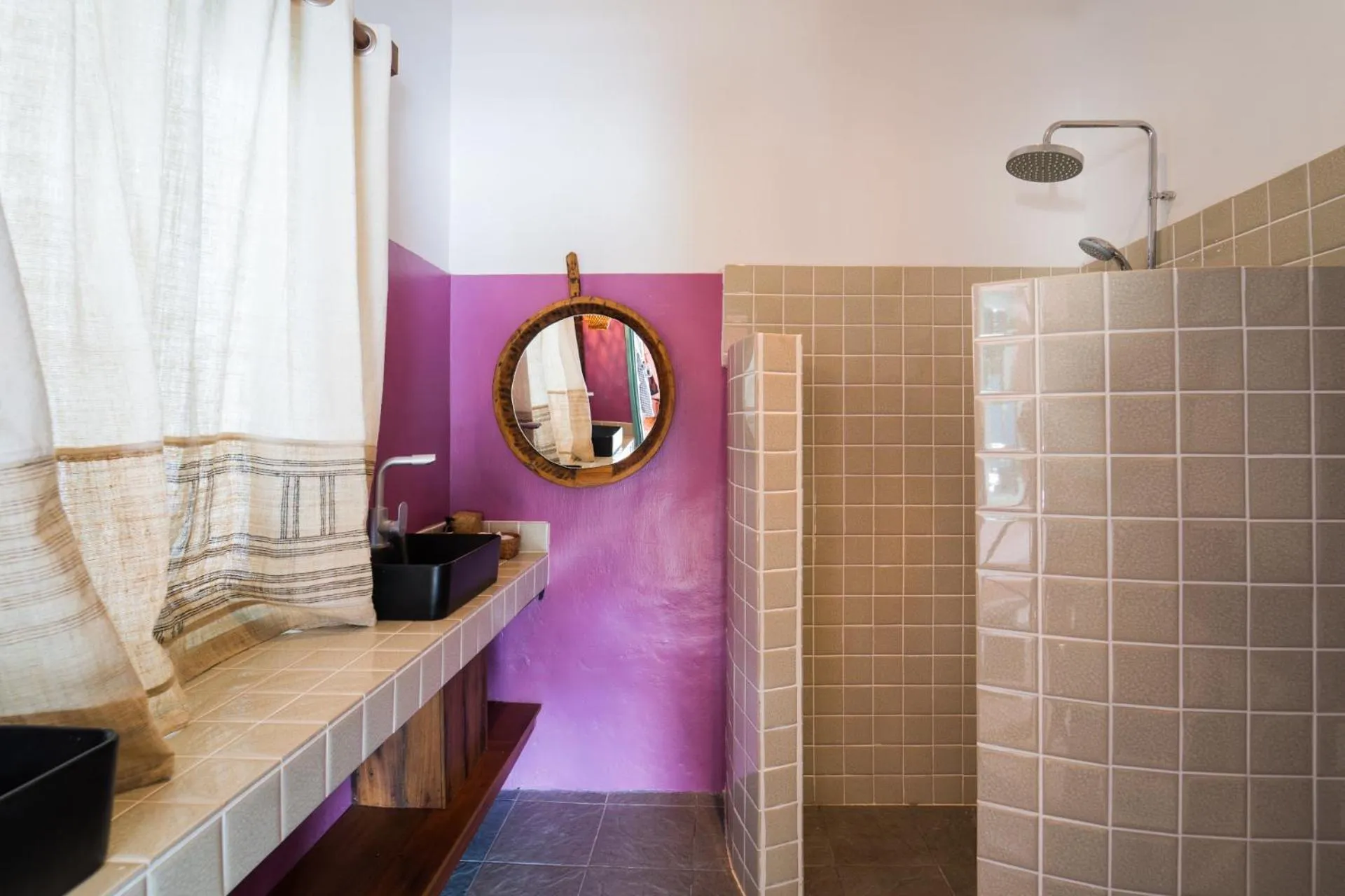 Shower in Ock Pop Tok Mekong Villa