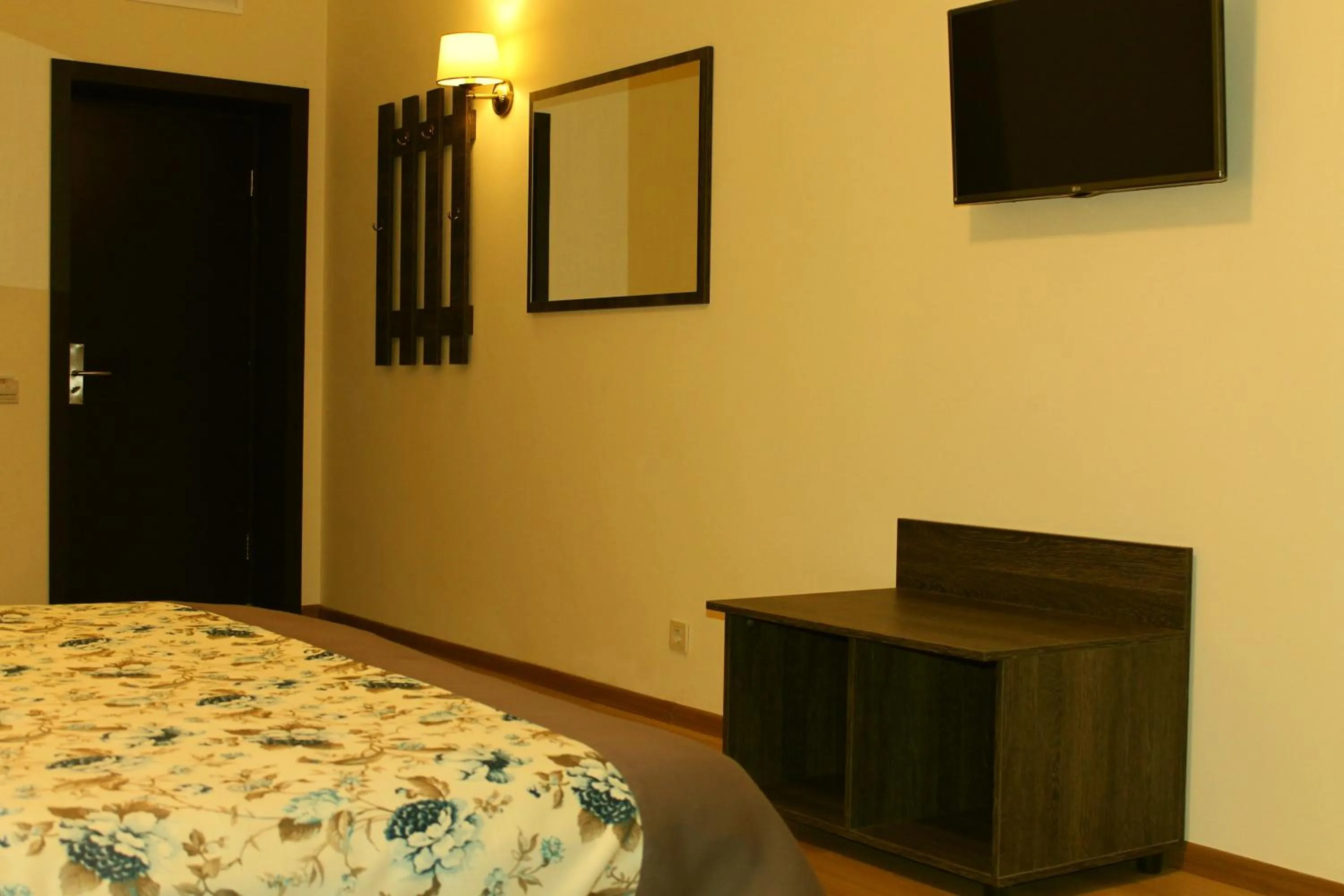 Photo of the whole room, Bed in Non-stop hotel