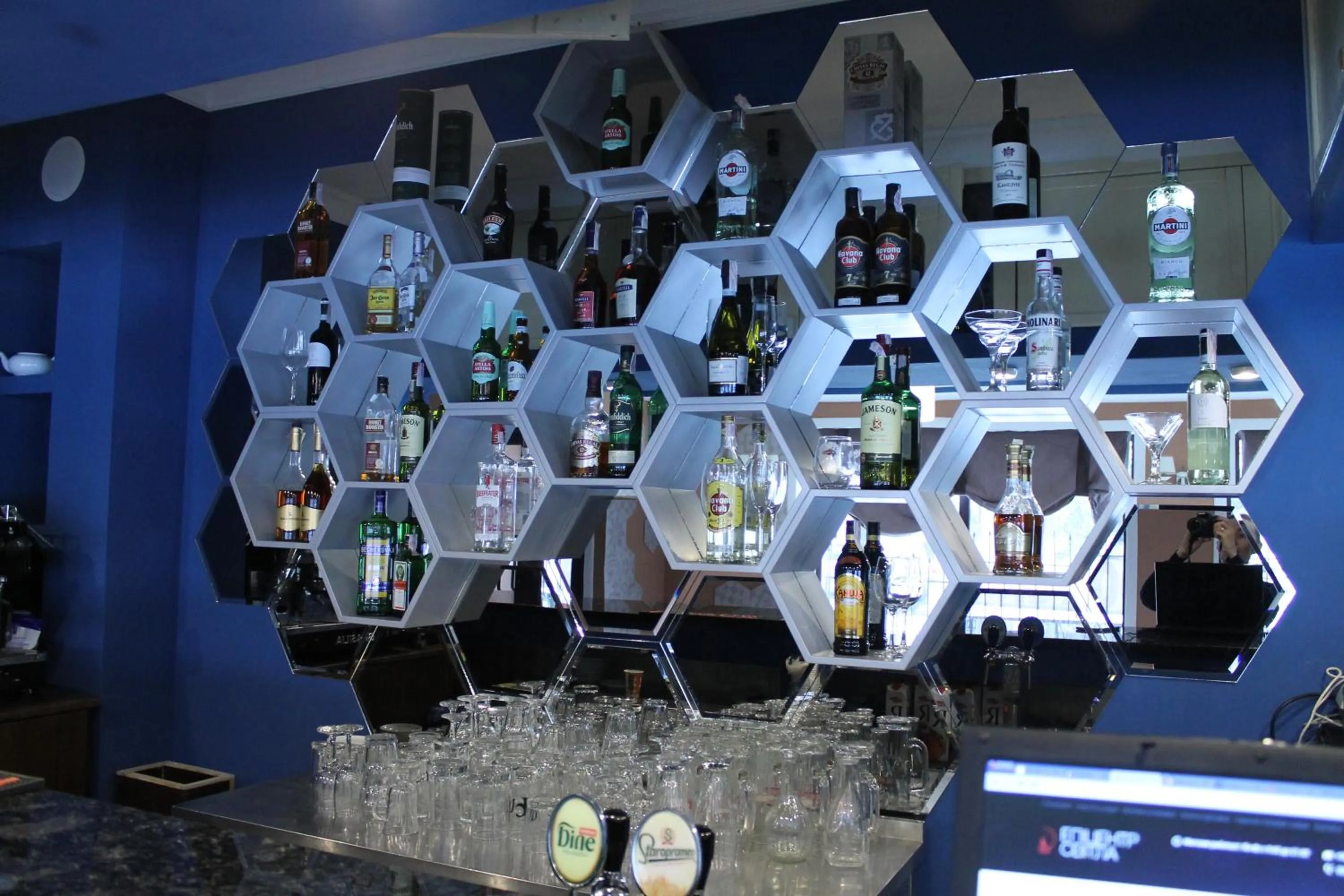 Drinks in Non-stop hotel