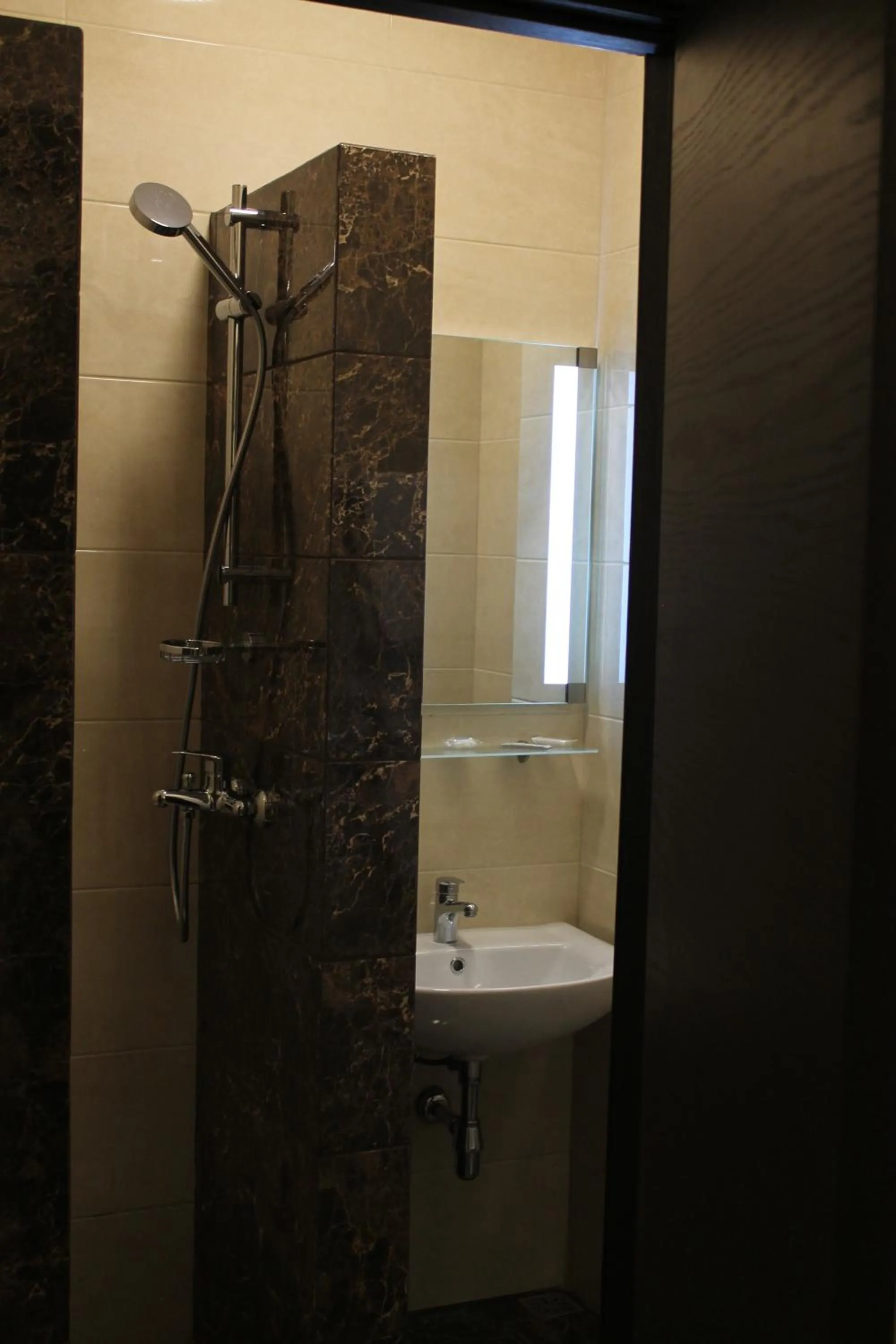 Other in Non-stop hotel