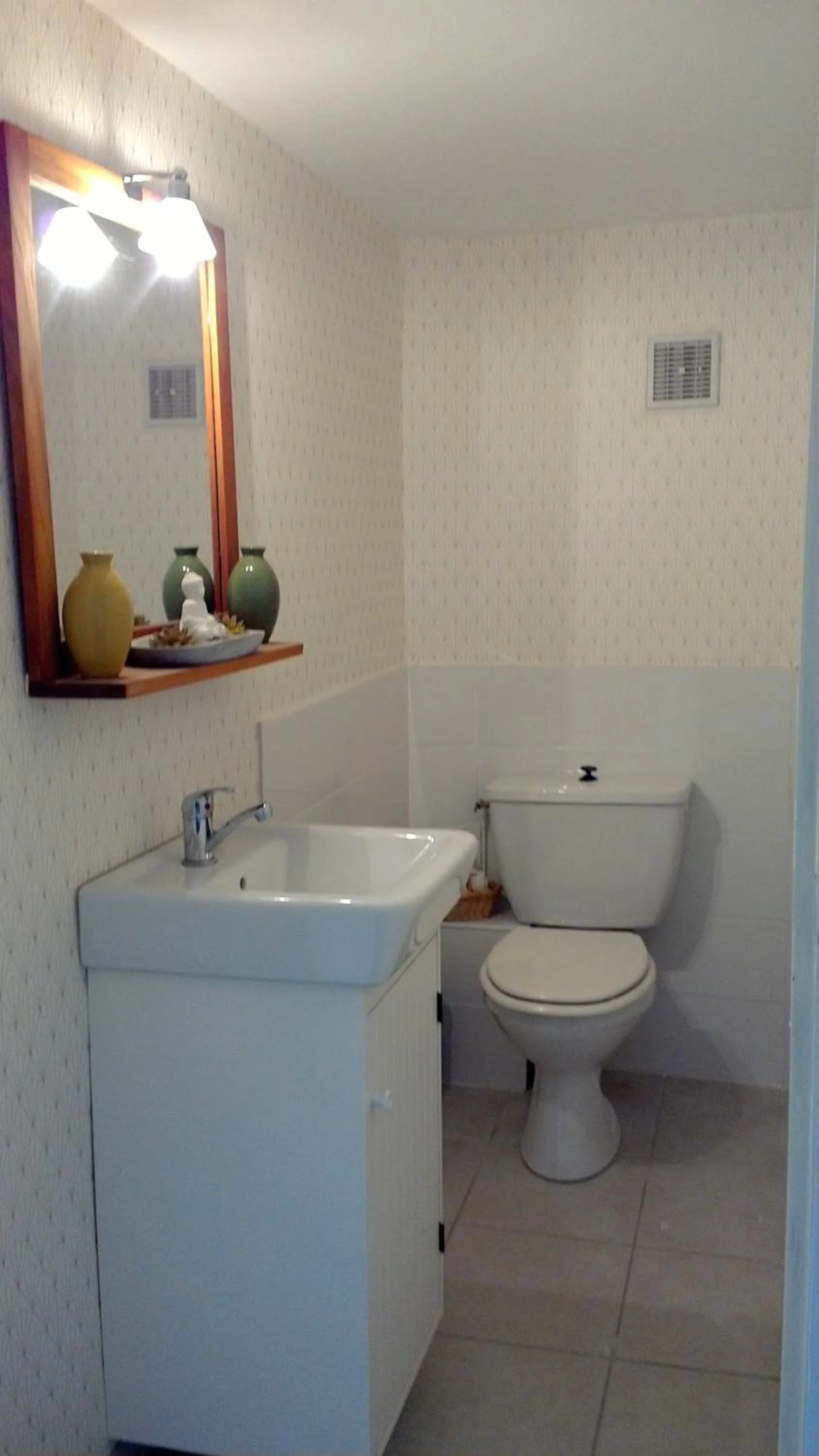 Toilet in Les Bessonnes